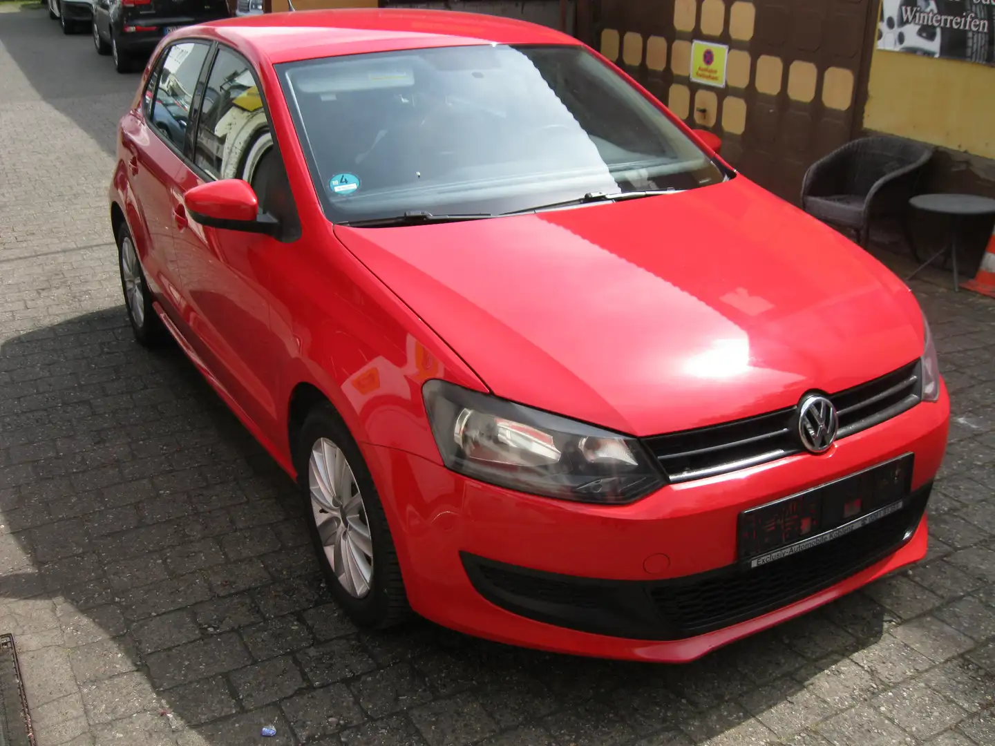 Volkswagen Polo 1.2 Trendline Rosso - 2