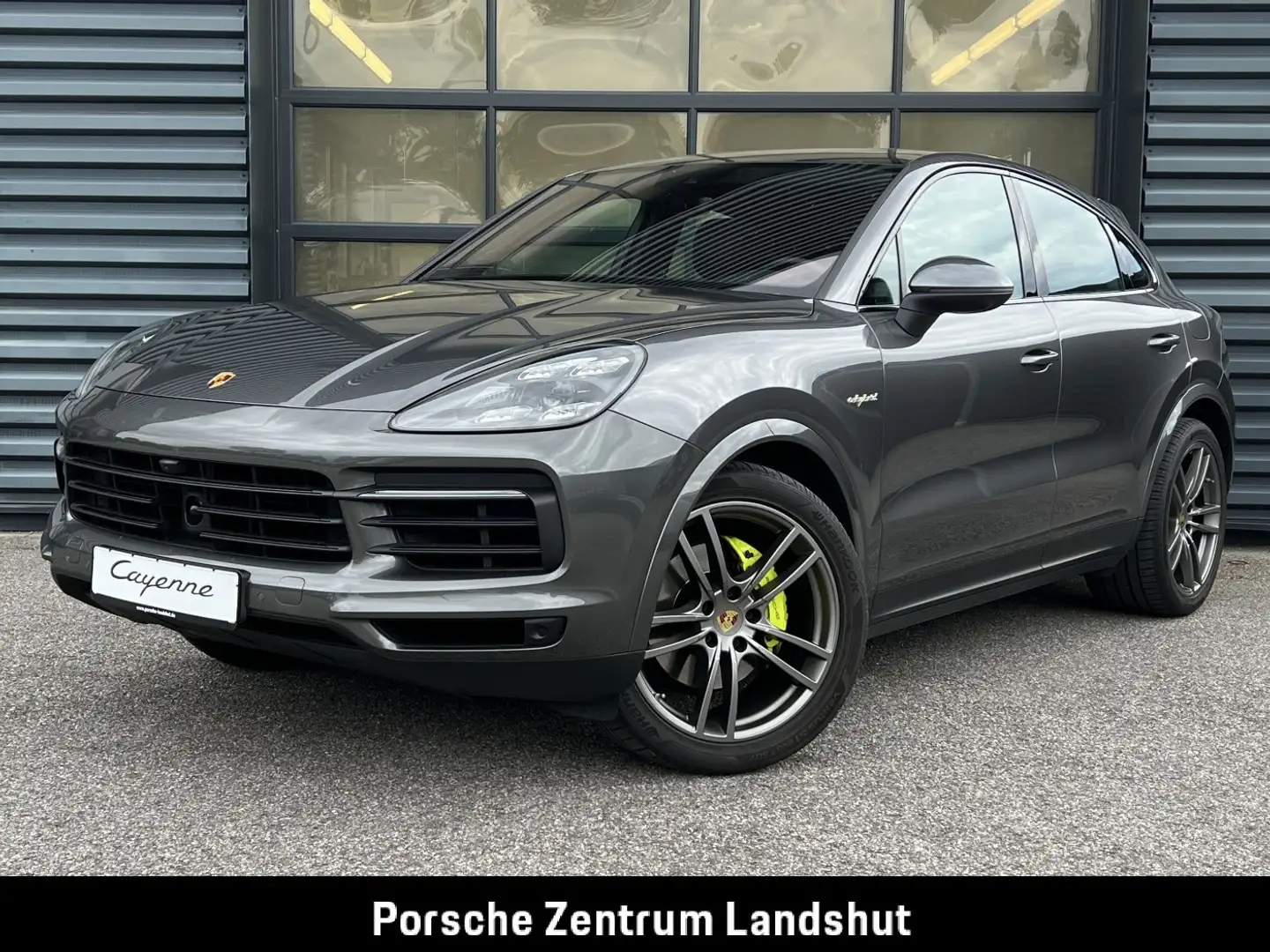 Porsche Cayenne E-Hybrid Coupé | Hinterachslenkung | Grijs - 2