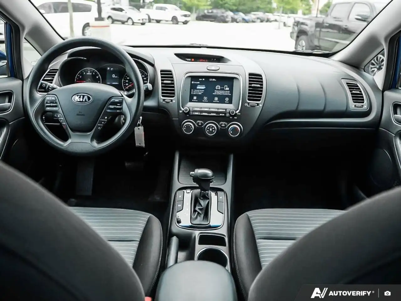 Kia Forte fotografie Kia Forte