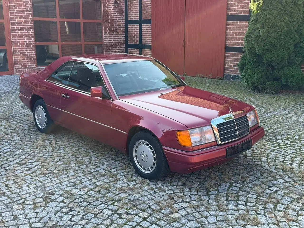 Mercedes-Benz CE 300 300CE W124 - herausragend! 2.Hd., nur 133T Km., foto 2