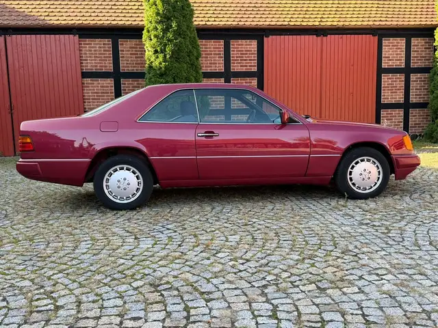 Mercedes-Benz CE 300 300CE W124, profess.restauriert, org.nur133T Km.