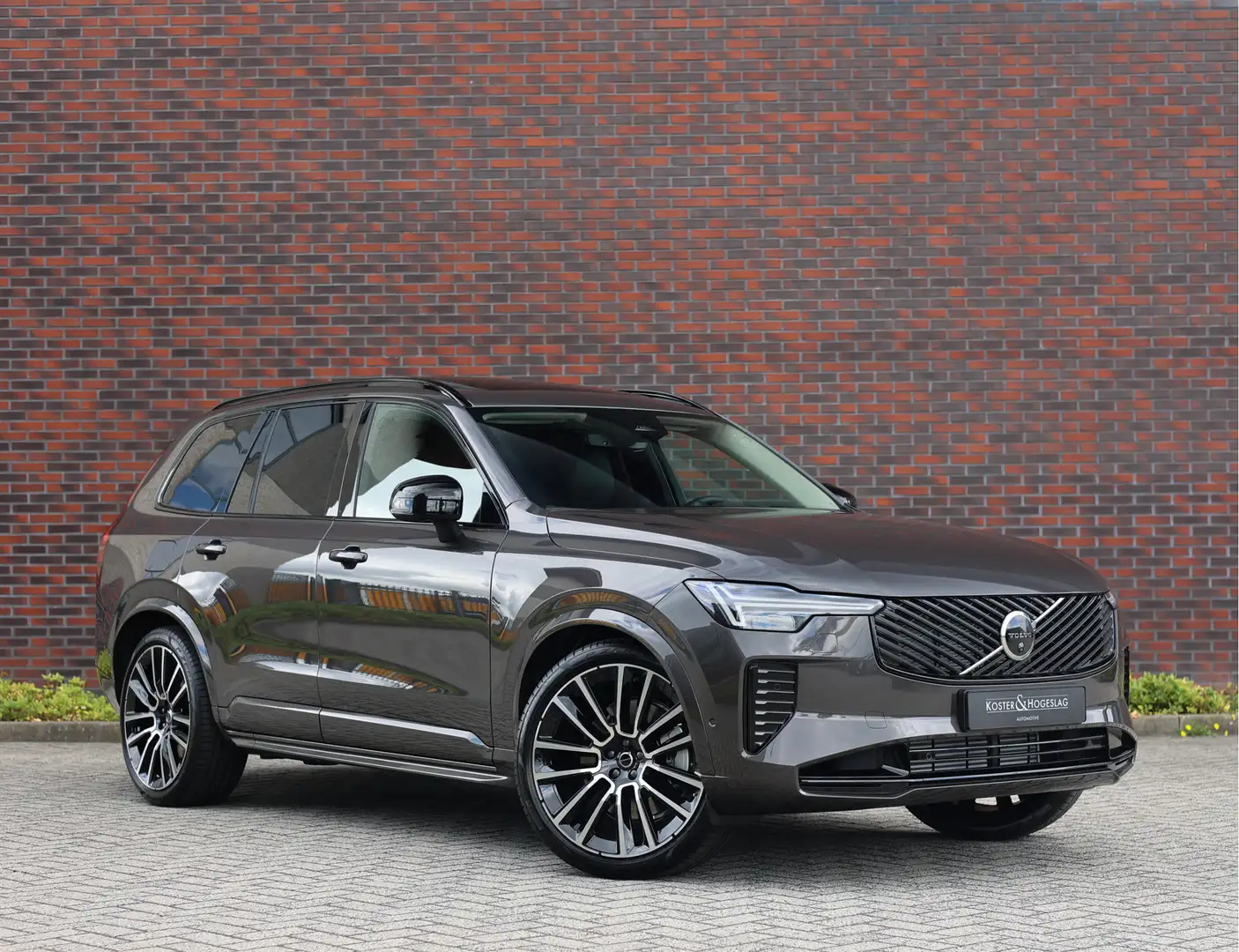 Volvo XC90 T8 Plug-in hybrid AWD Ultra Dark | Platinum Grey - Grijs - 1