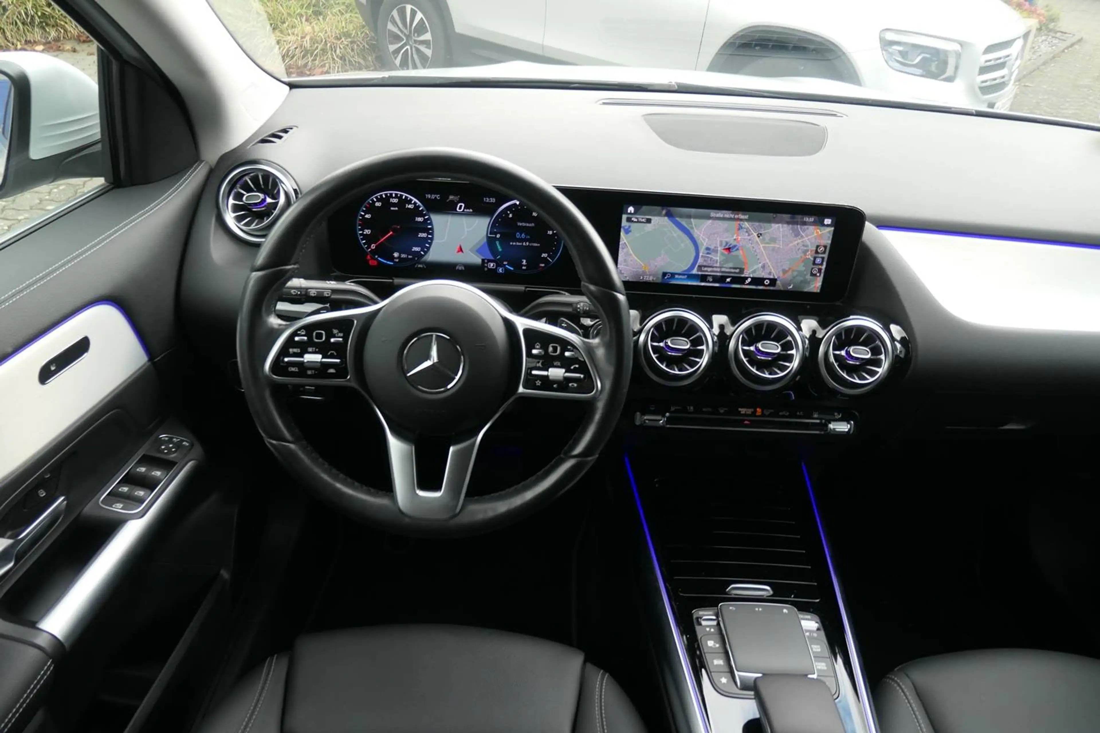 Mercedes-Benz GLA 200 GLA Diesel d 4Matic 8G-DCT Progressive Kamera Distronic Multibeam LED Scheinwerfer — photo 6