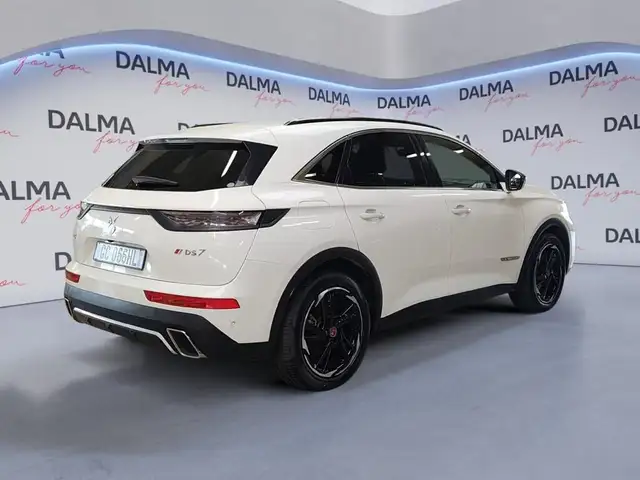 DS Automobiles DS 7 Crossback view 5