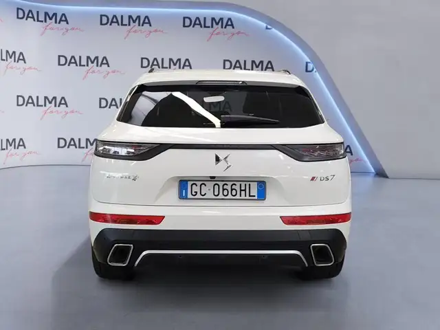 DS Automobiles DS 7 Crossback view 4