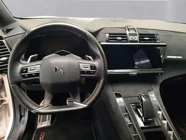 DS Automobiles DS 7 Crossback view 11