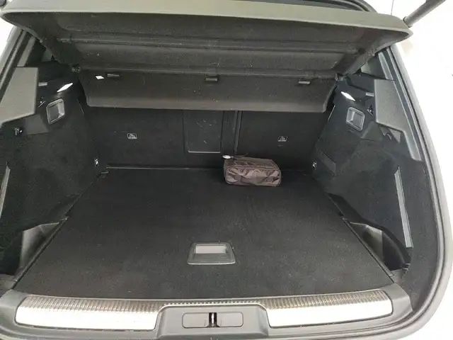 DS Automobiles DS 7 Crossback view 15