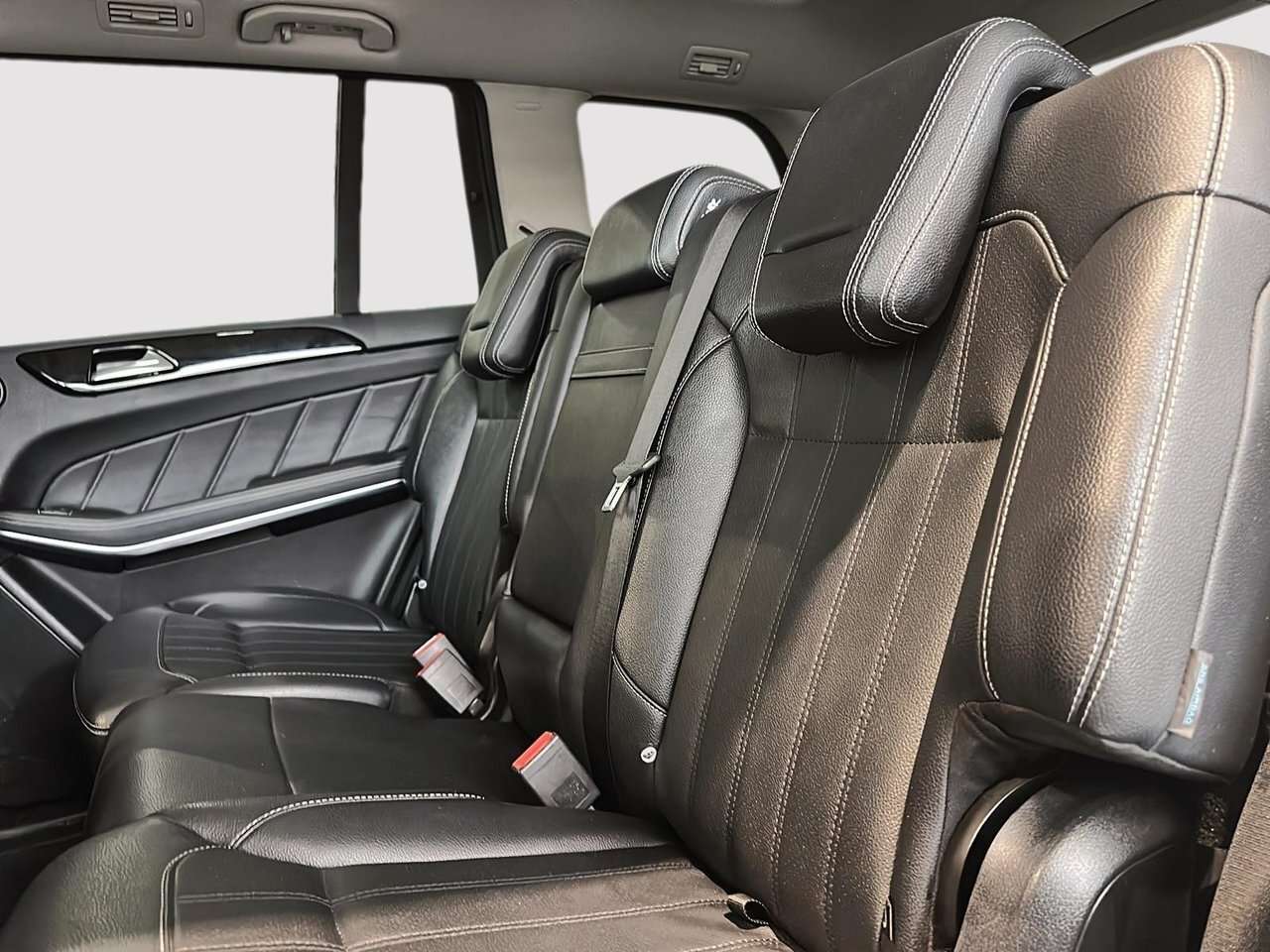 2013 Mercedes-Benz GL-Class 4MATIC Outstanding condition! Outstanding value! — снимка 1