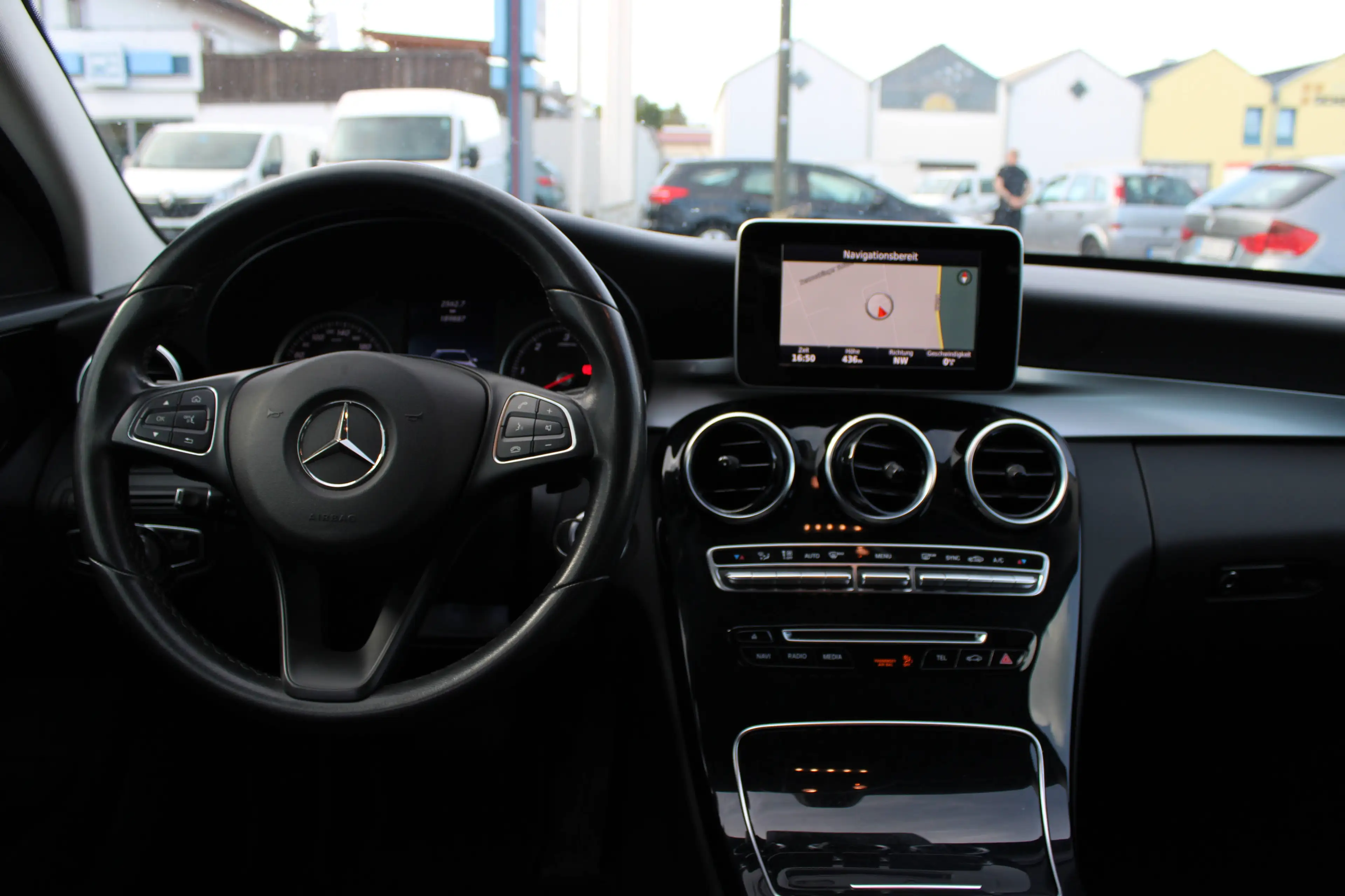 Mercedes-Benz C 250 C 250 BlueTec / d (205.208) — photo 9