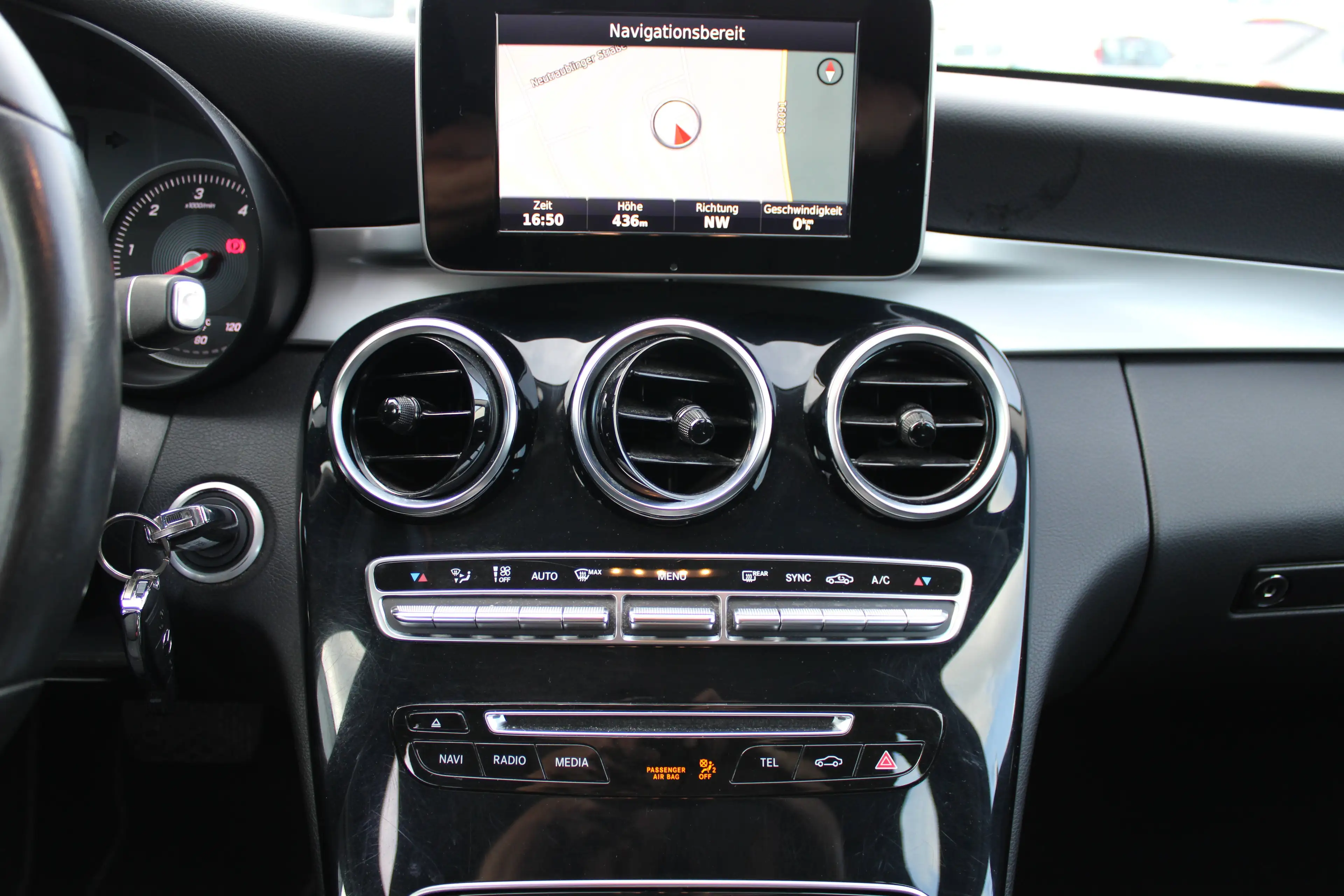 Mercedes-Benz C 250 C 250 BlueTec / d (205.208) — photo 14