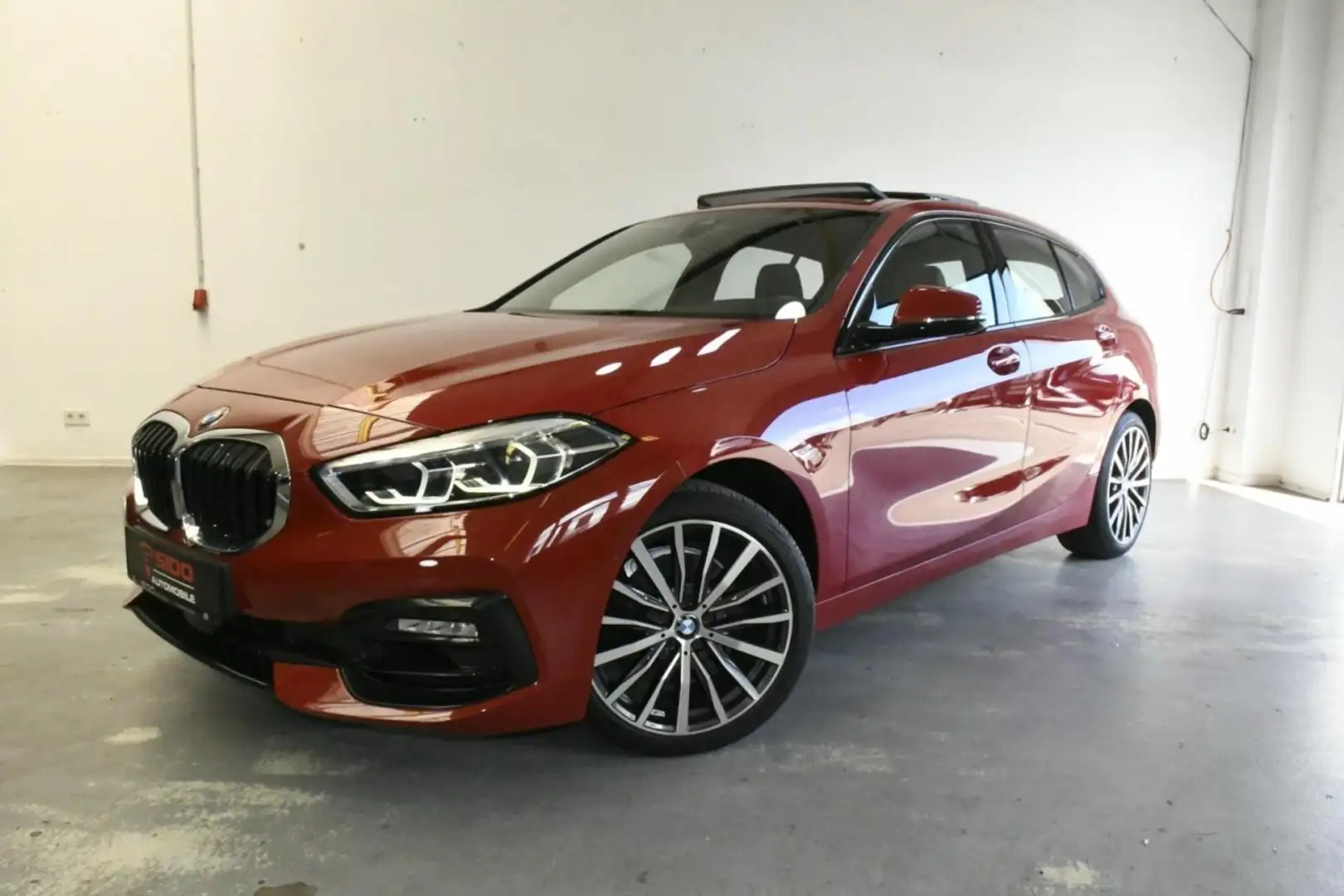 BMW 118 i Lim. SPORT*HuD*PANO*H&K*VIRT*CAM*NAV* Klima Rouge - 1