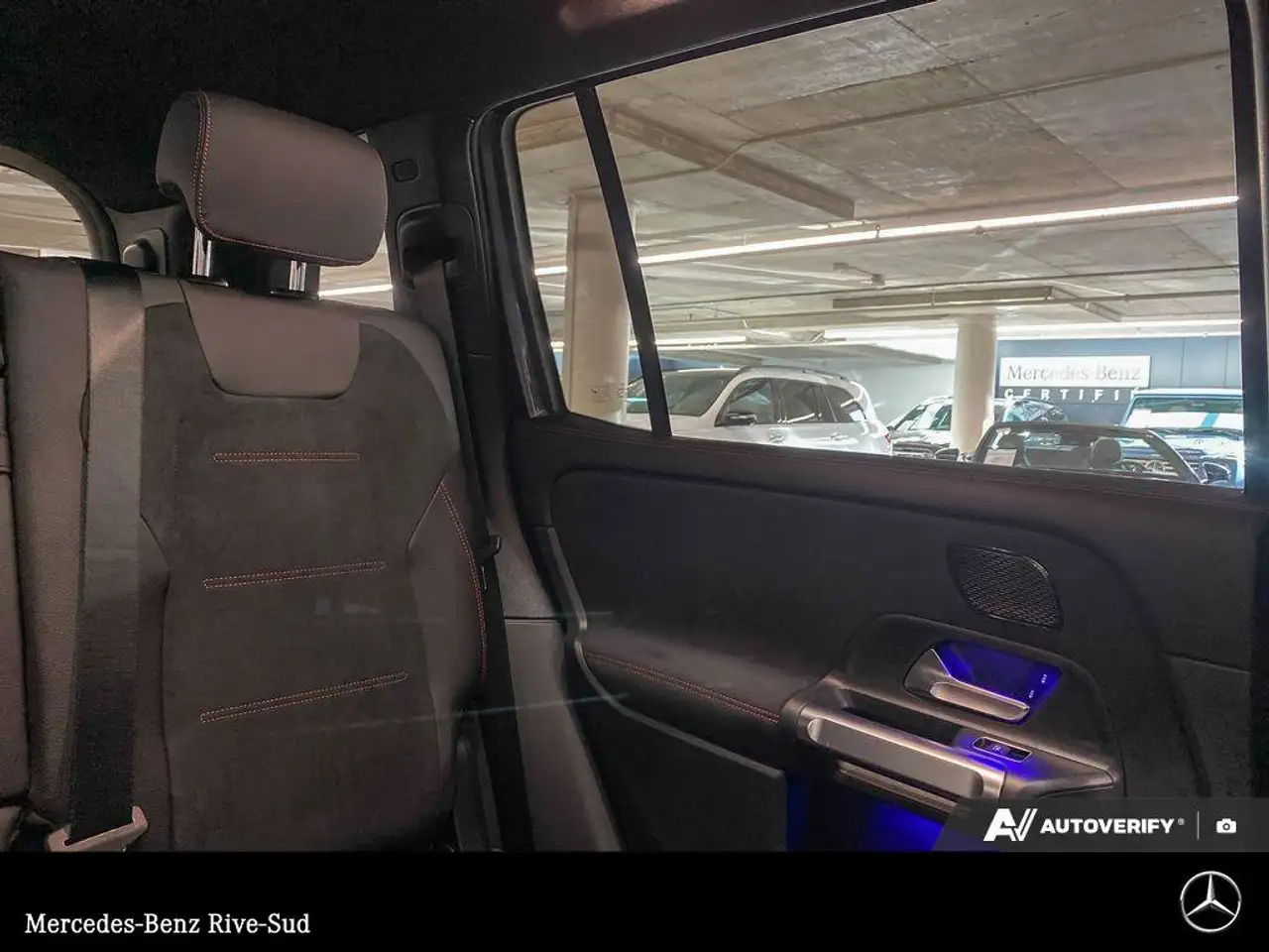 Mercedes-Benz GLB снимка Mercedes-Benz GLB