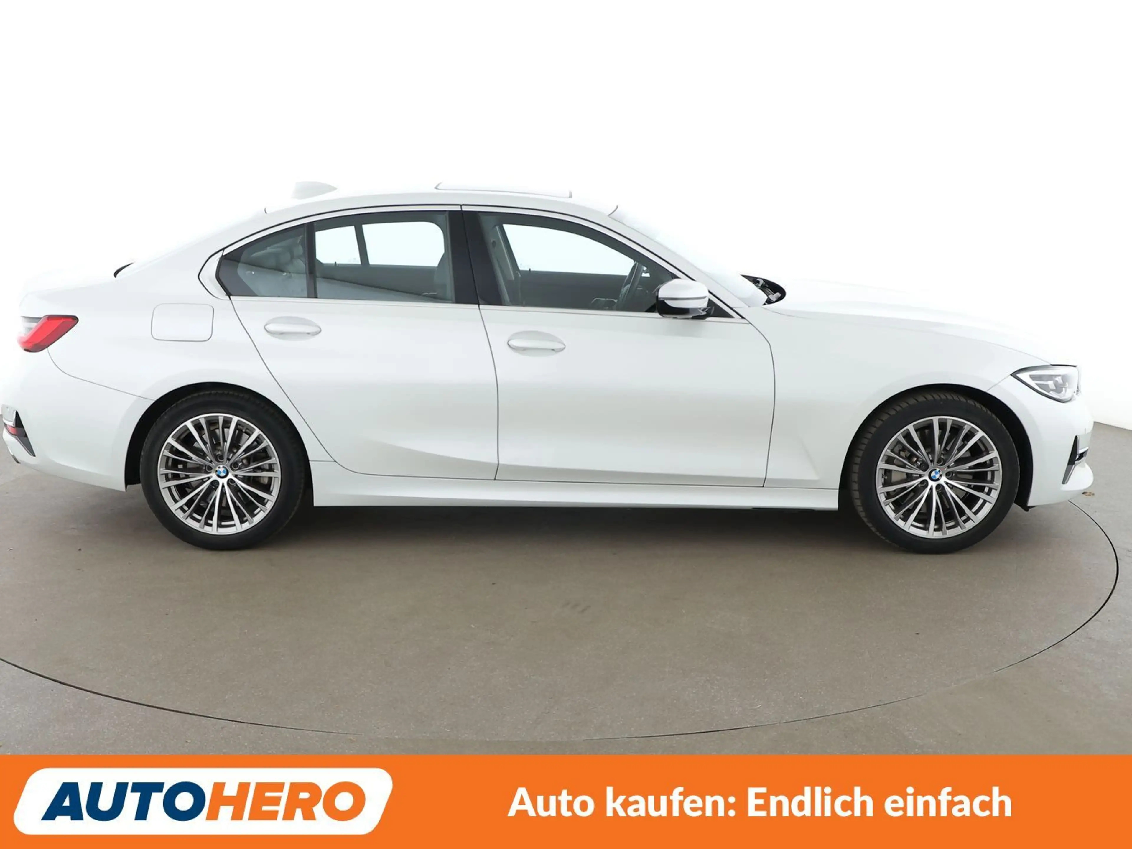 BMW 330 330i Luxury Line Aut.*NAVI*ACC*PANO*SHZ*PDC* — photo 7