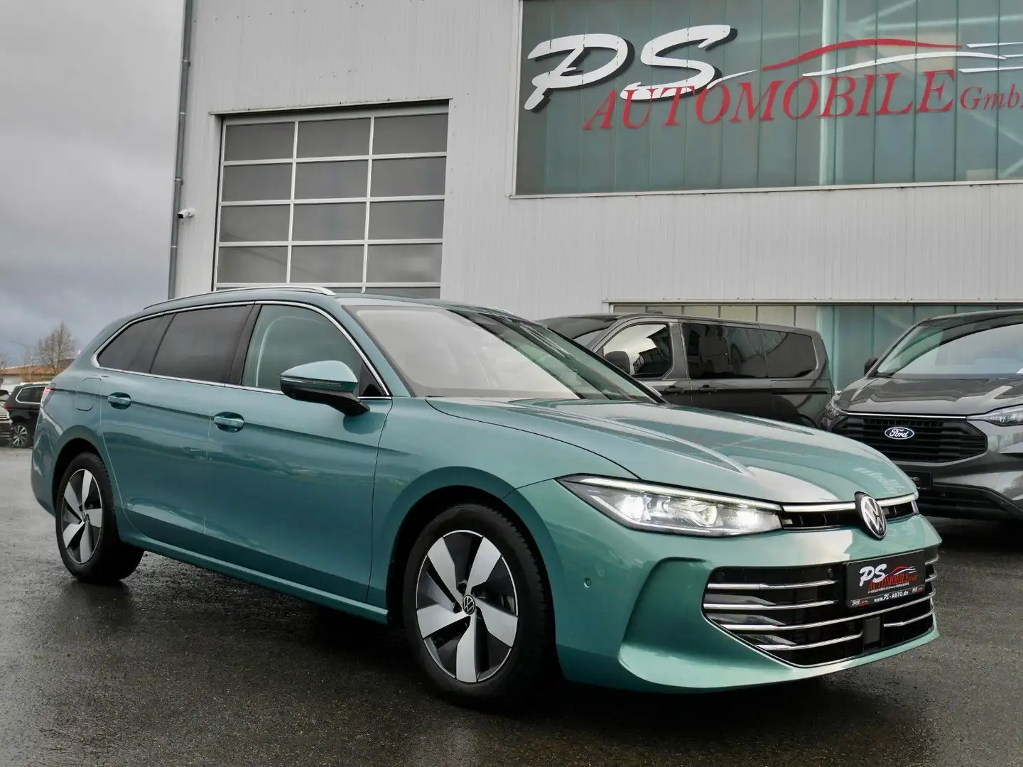 Volkswagen Passat 2.0 TDI DSG Elegance+AHK+Matrix+360° Zelená - 1