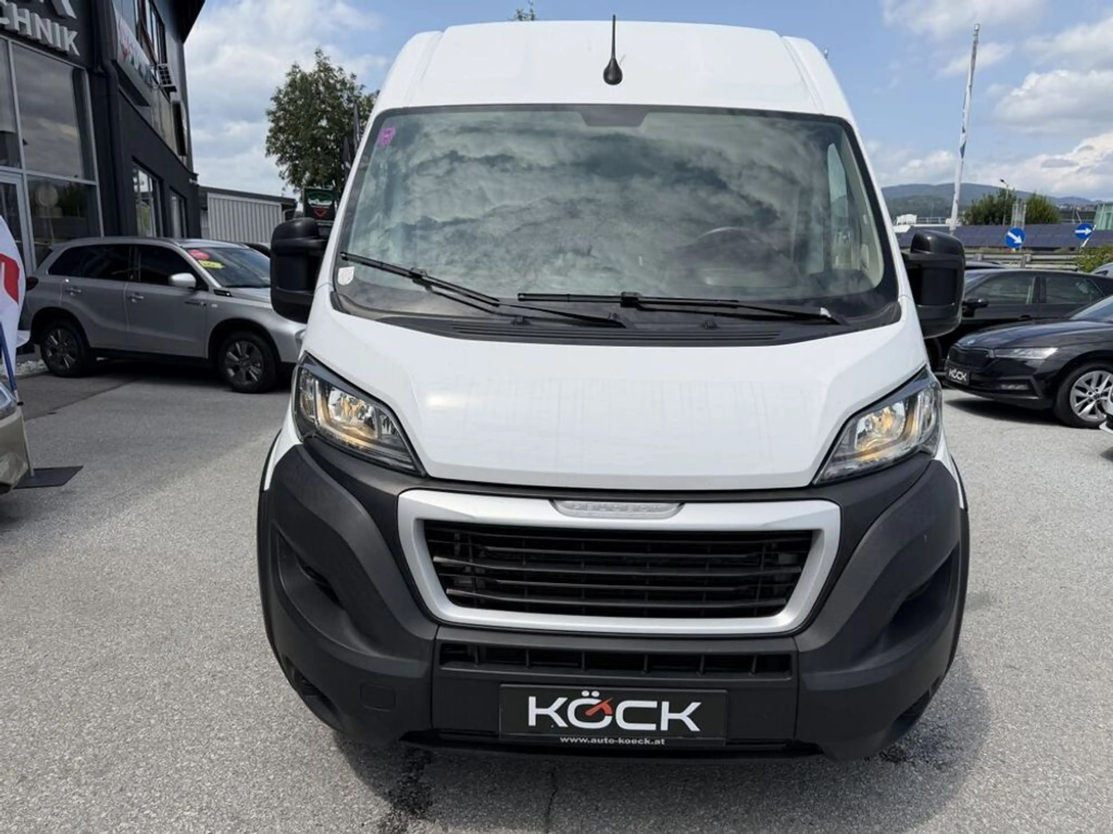 Peugeot Boxer 35+ L4H2 BlueHDi 140 S&S — photo 3