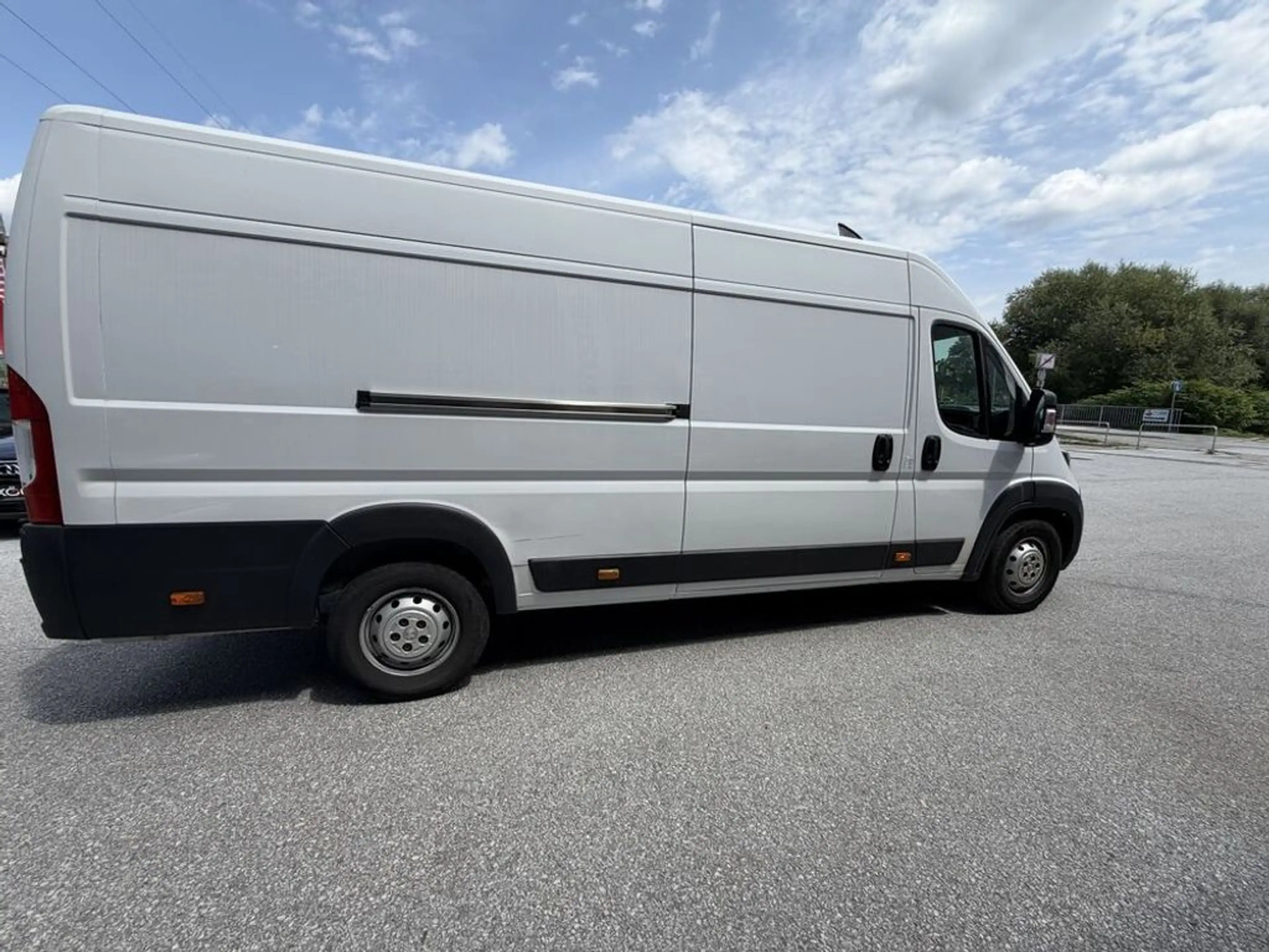 Peugeot Boxer 35+ L4H2 BlueHDi 140 S&S — photo 6