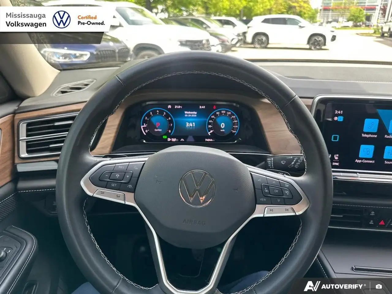 Volkswagen Atlas снимка Volkswagen Atlas