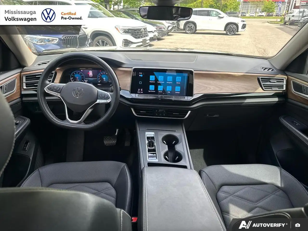Volkswagen Atlas снимка Volkswagen Atlas