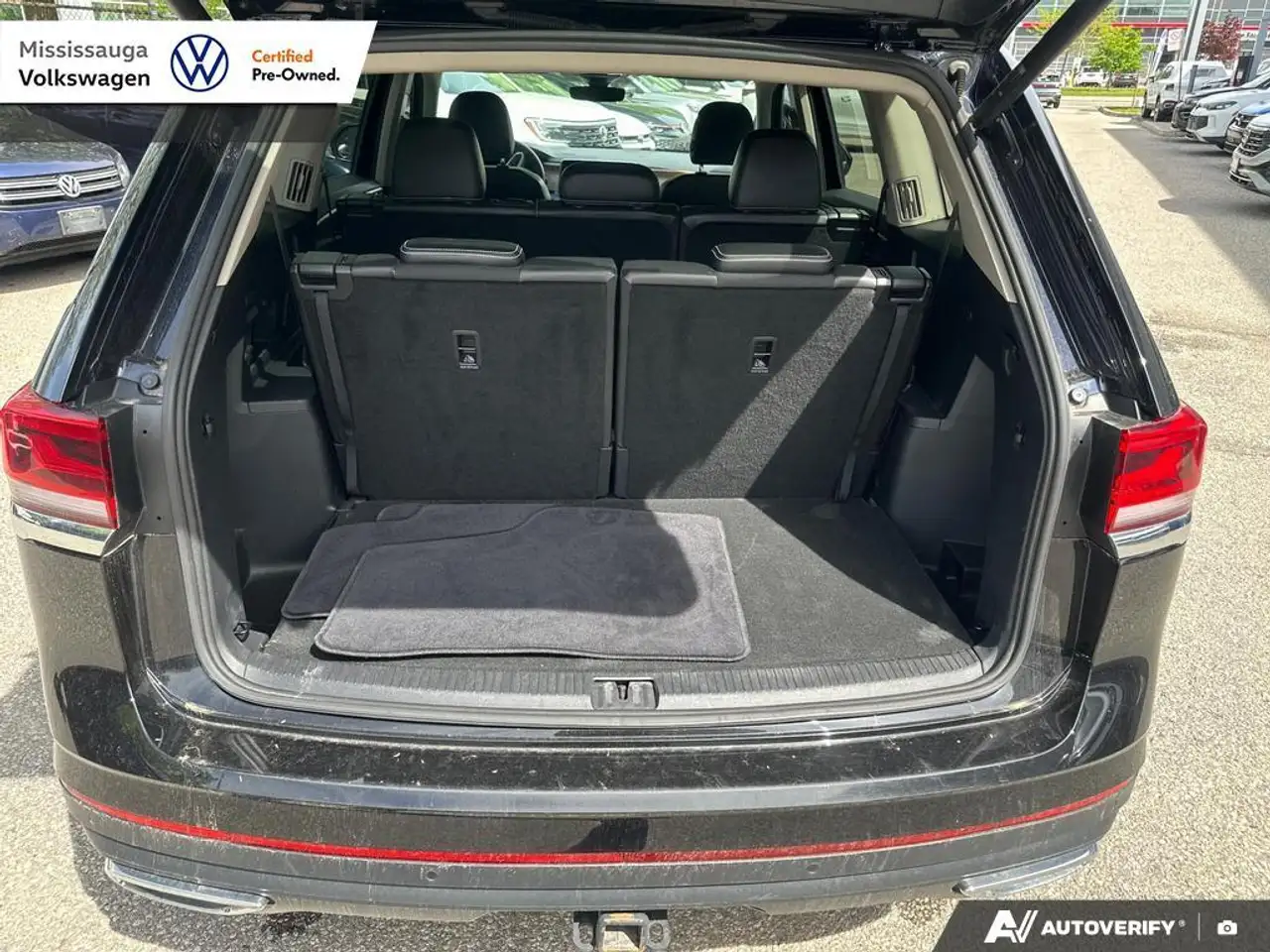 Volkswagen Atlas снимка Volkswagen Atlas