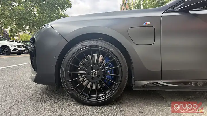 BMW Serie 7 2023, foto 21