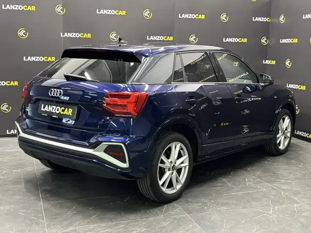 Audi Q2 view 4
