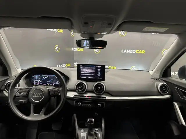 Audi Q2 view 7