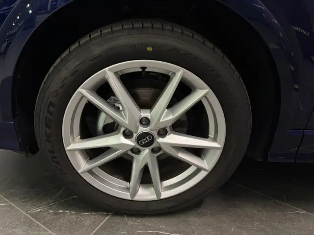 Audi Q2 view 13