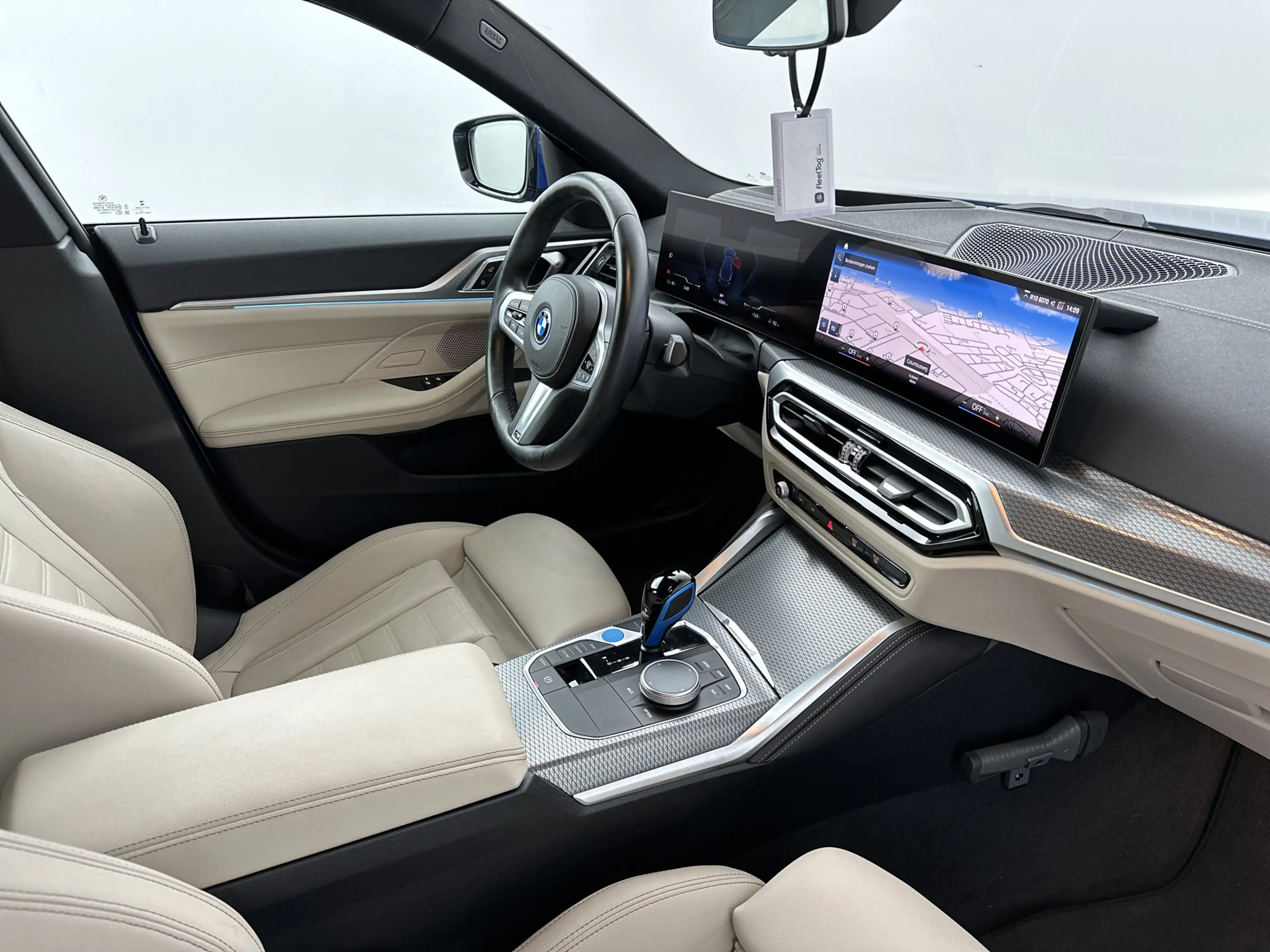BMW i4 eDrive40 High Executive 84 kWh M-Sport | Camera | — photo 11
