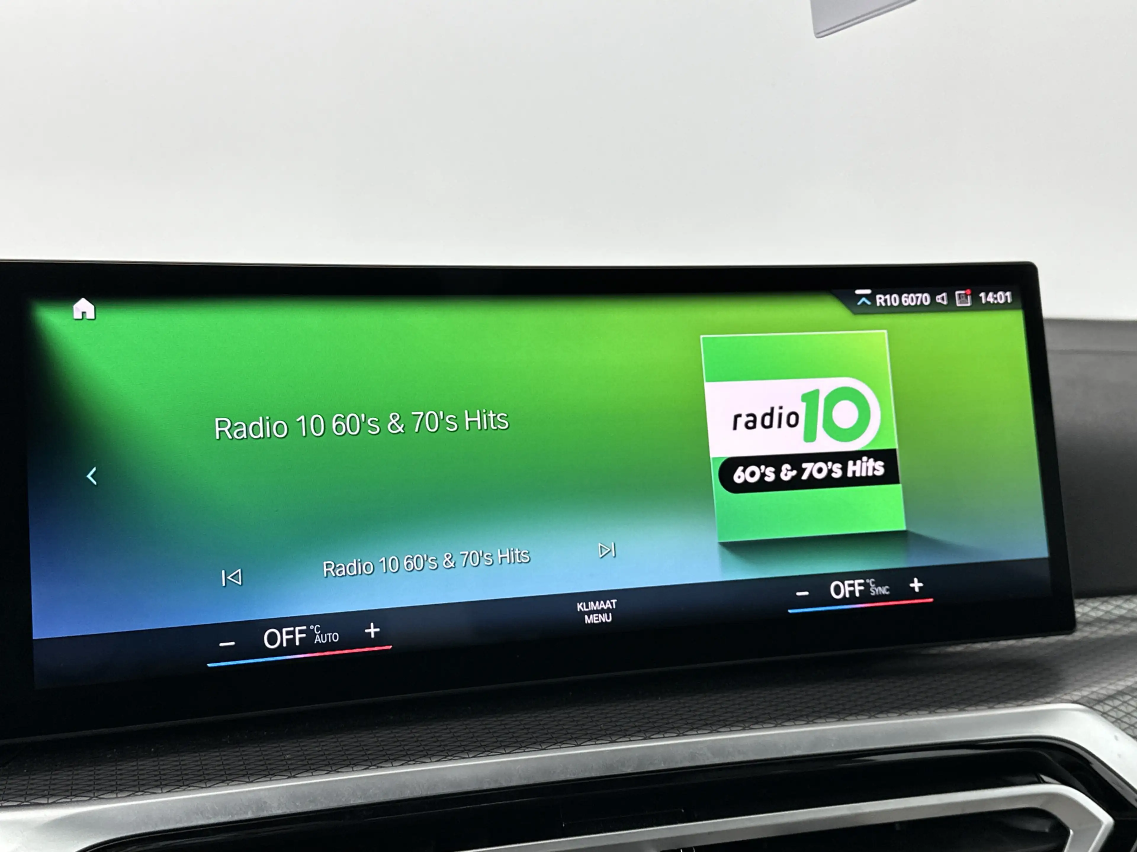 BMW i4 eDrive40 High Executive 84 kWh M-Sport | Camera | — photo 10