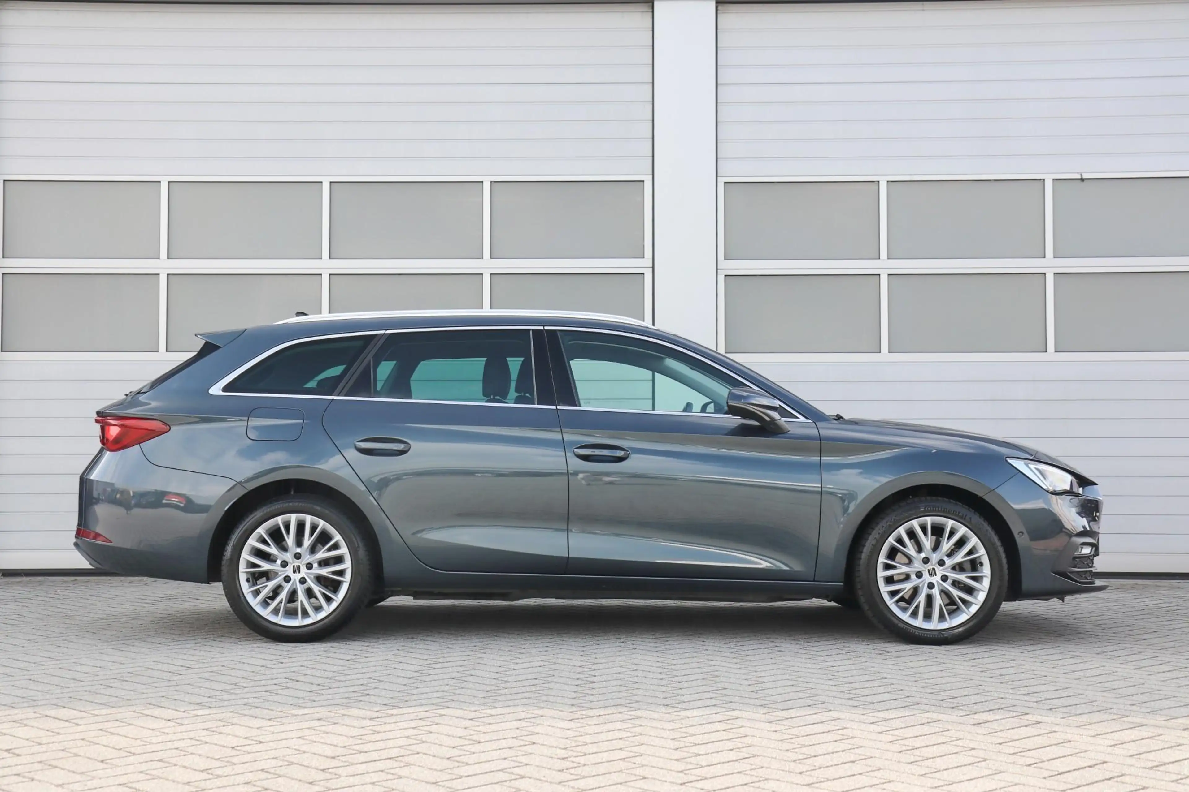 SEAT Leon e-Hybrid Sportstourer 1.4 TSI eHybrid 204pk PHEV Ecellence — photo 3