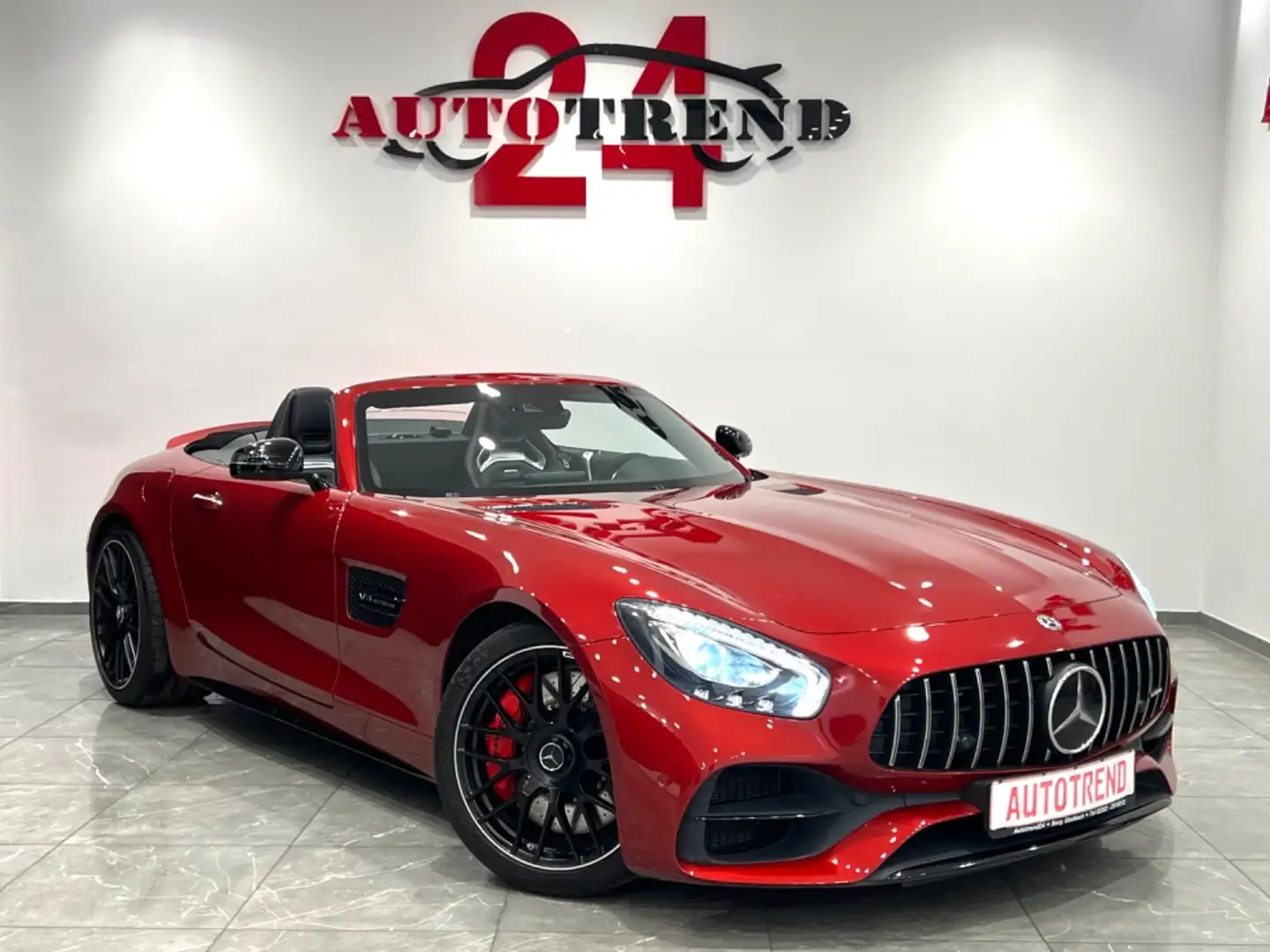 Mercedes-Benz AMG GT PERFORMANCE+NIGHT PAKET+SCHALENSITZE Červená - 2