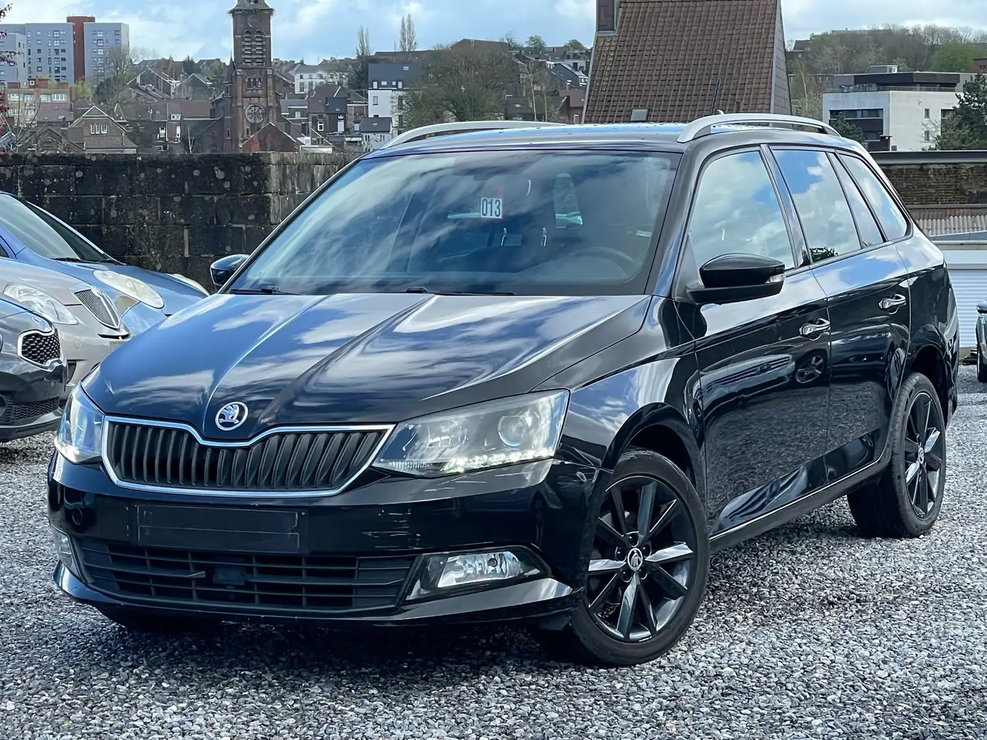 Skoda Fabia 1.4 CR TDi Euro6 - Airco Černá - 1