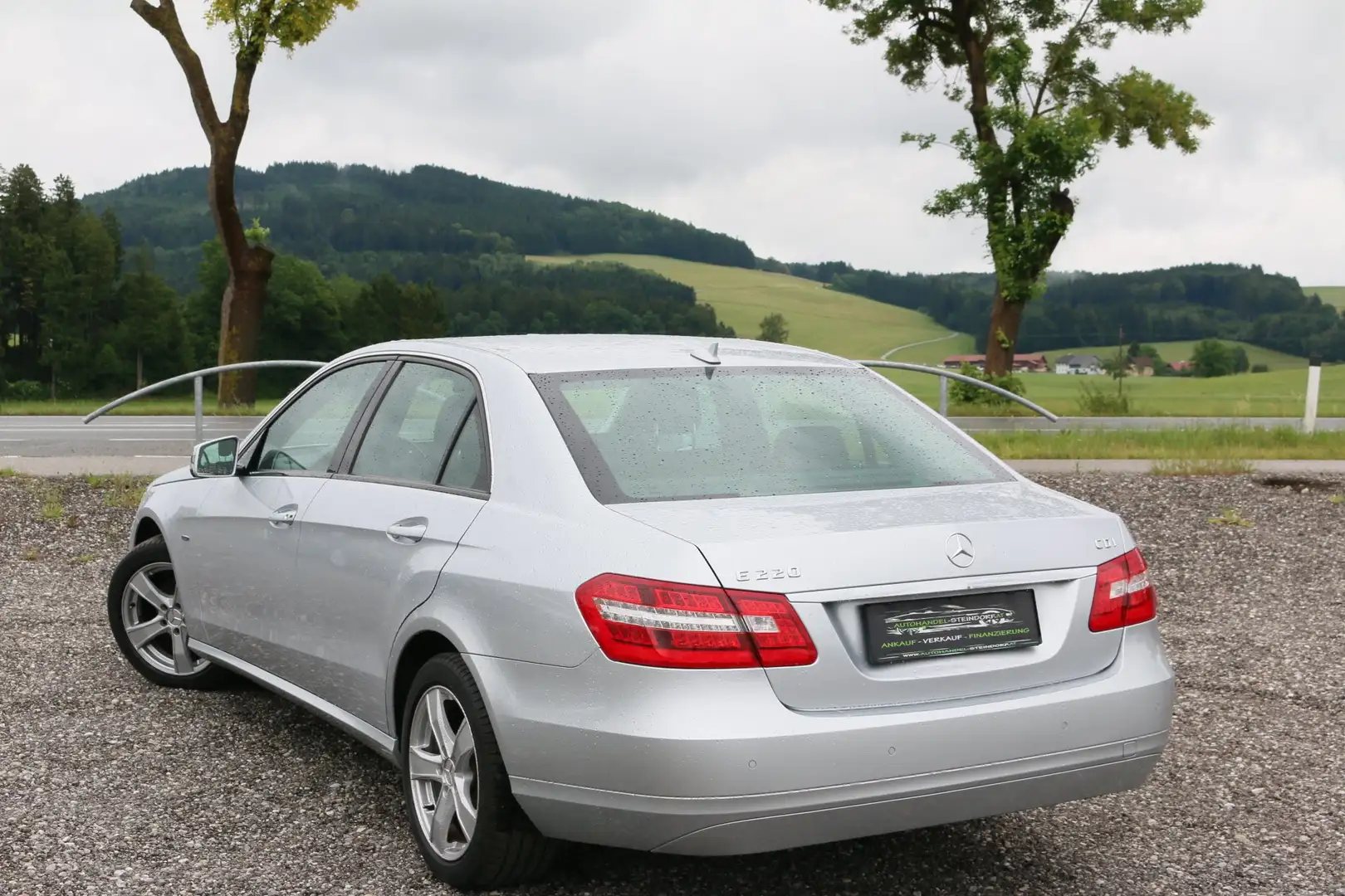 Mercedes-Benz E 220 CDI*Top Zustand*Alles bei Mercedes gemacht Silber - 2