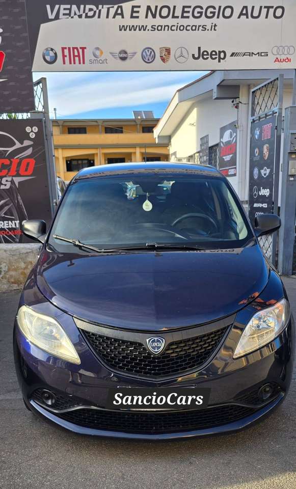 Lancia Ypsilon