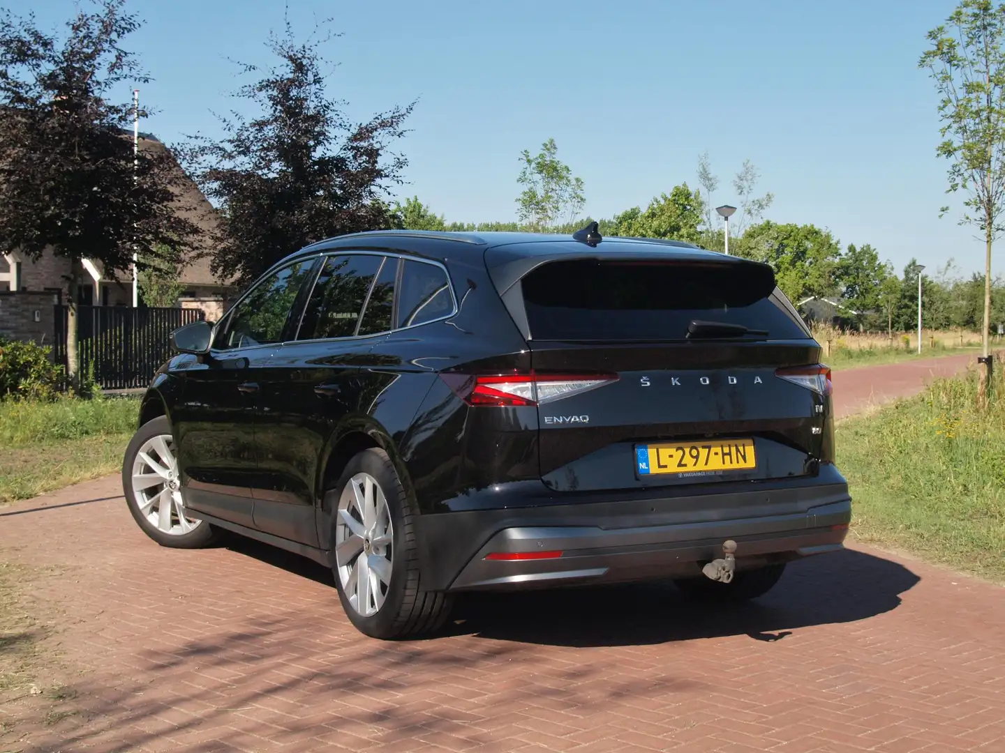 Skoda Enyaq iV 80 204 PK | Camera | Apple Carplay | Cruise Con Zwart - 2