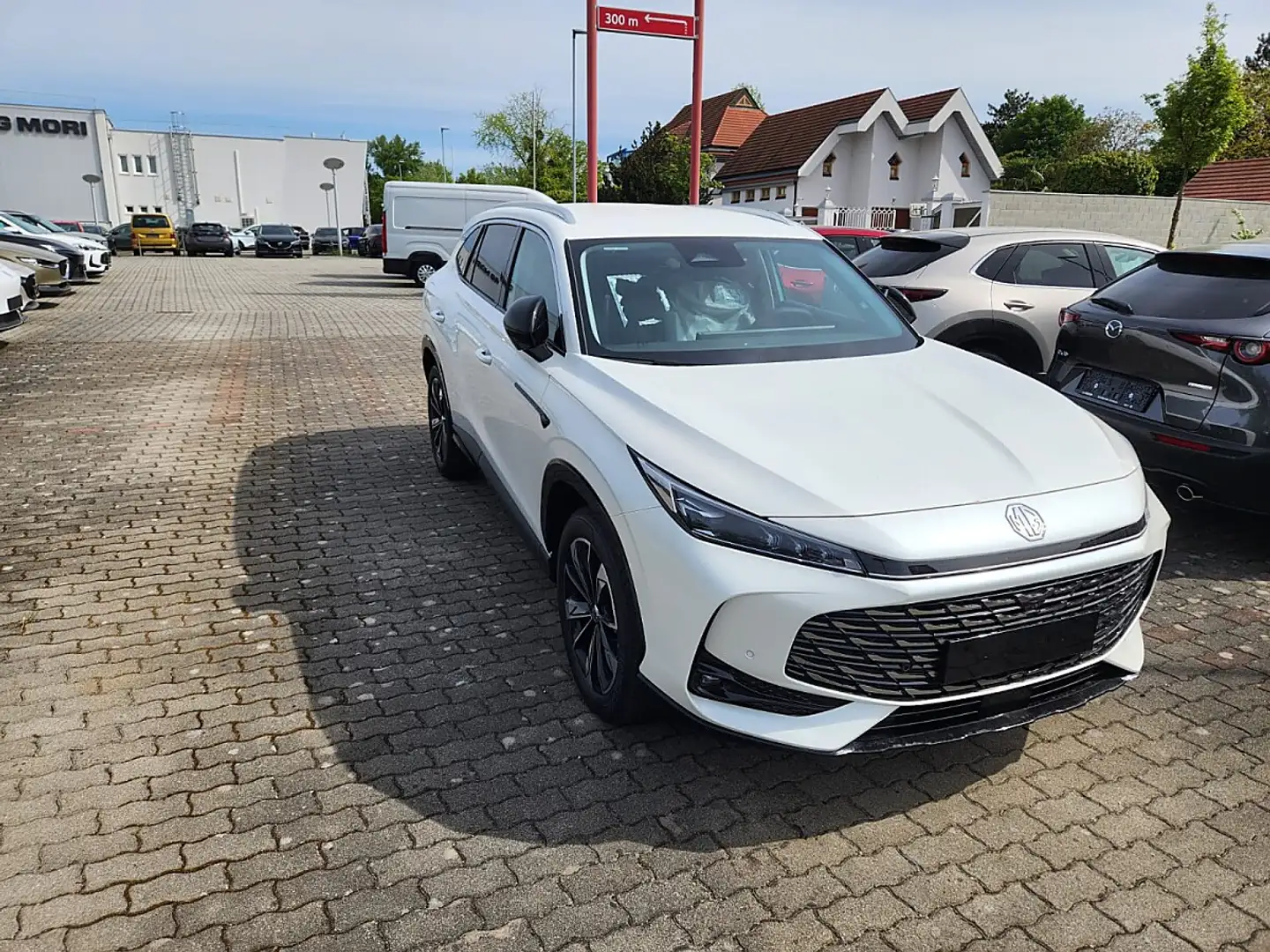 MG HS Hybrid + Luxury 1,8Wh Aut. Weiß - 2