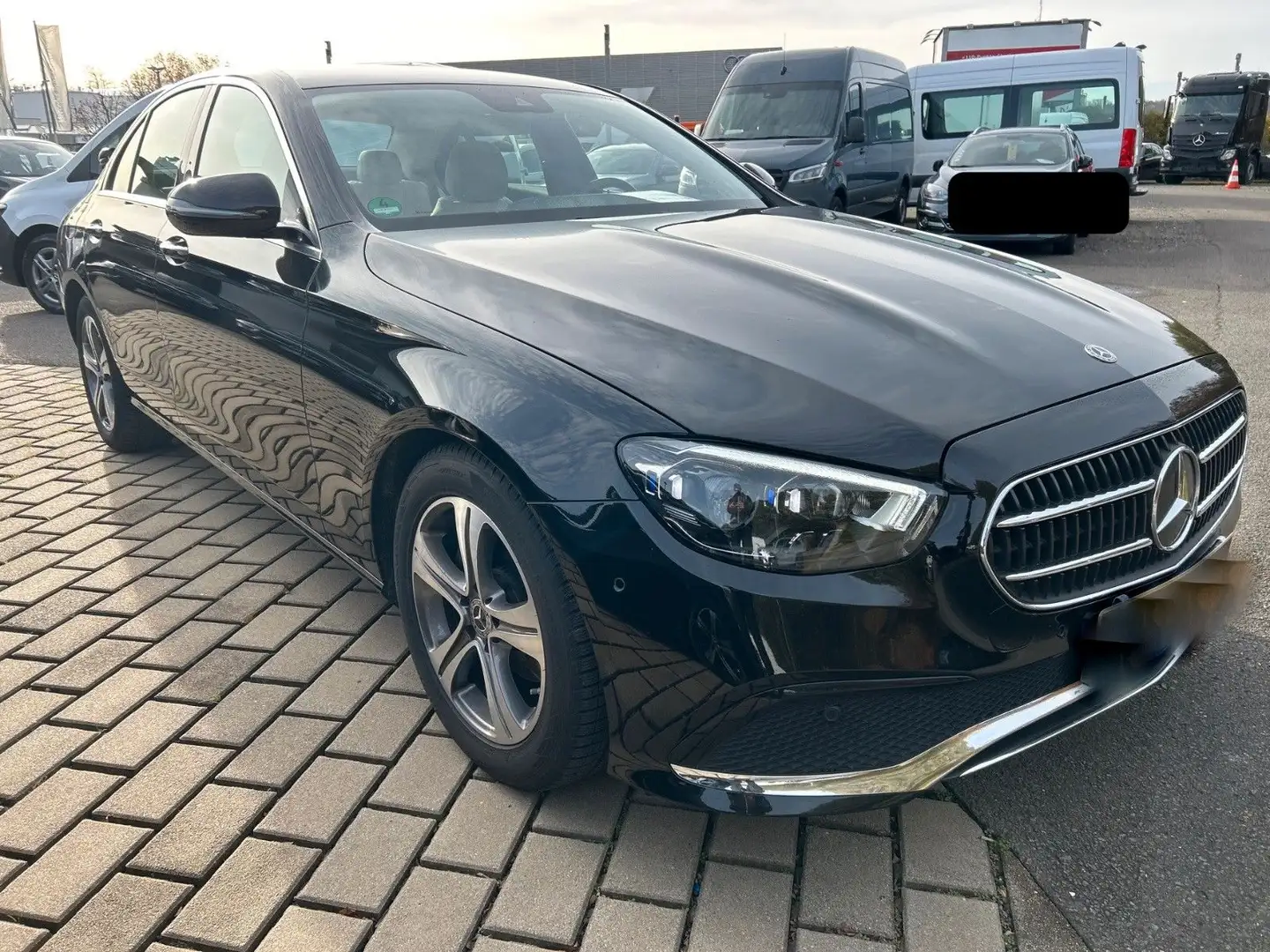 Mercedes-Benz E 220 d Limo Avantgarde*Kamera*LED*Widescreen* Schwarz - 2