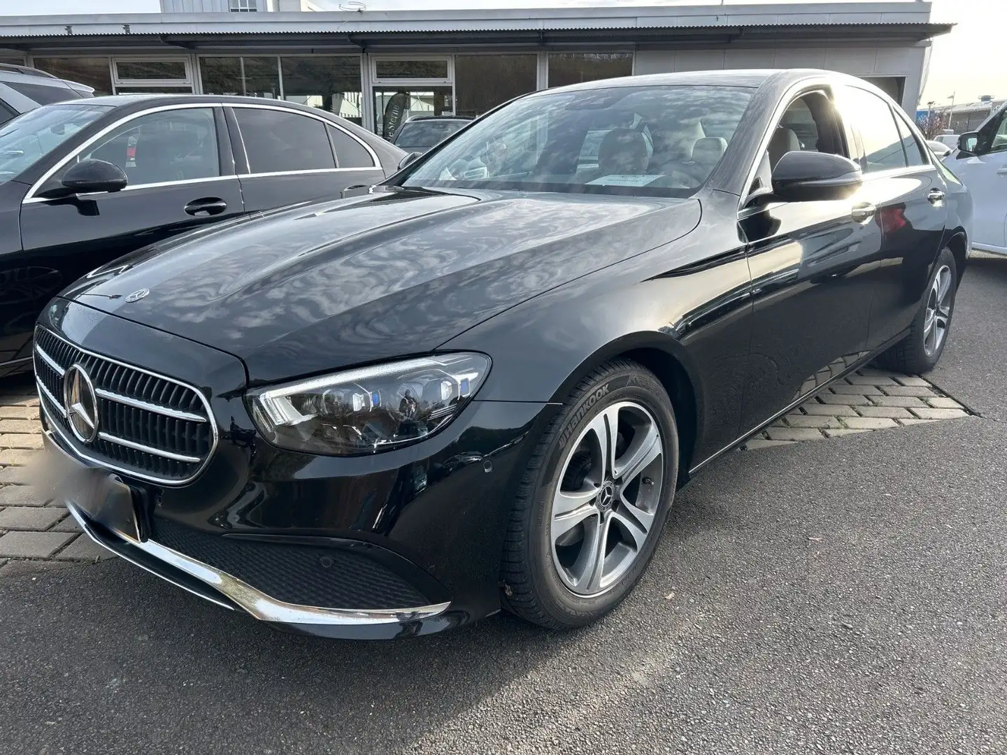 Mercedes-Benz E 220 d Limo Avantgarde*Kamera*LED*Widescreen* Schwarz - 1