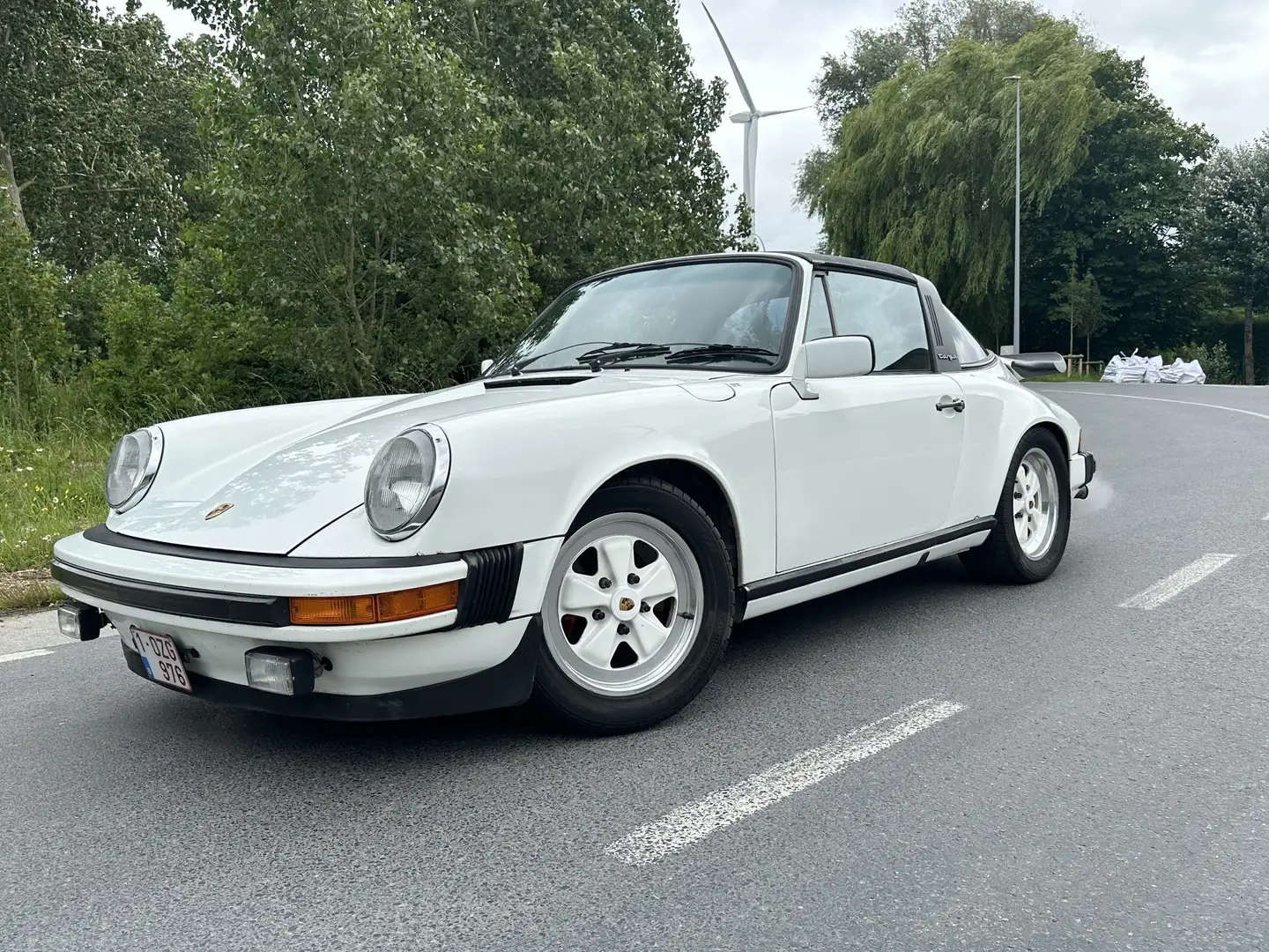 Porsche 911 3.0sc - 1