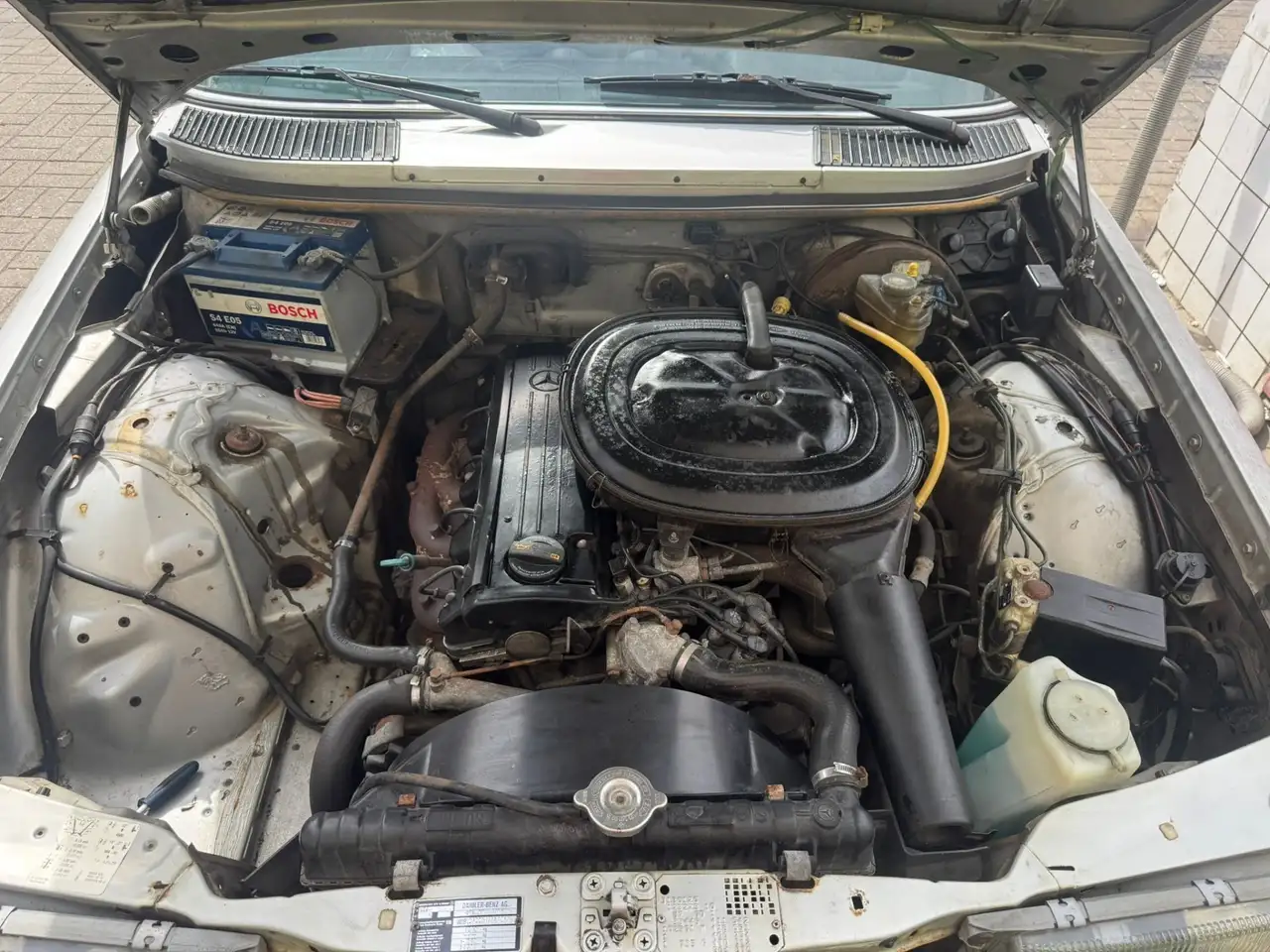 Mercedes-Benz 230, foto 7