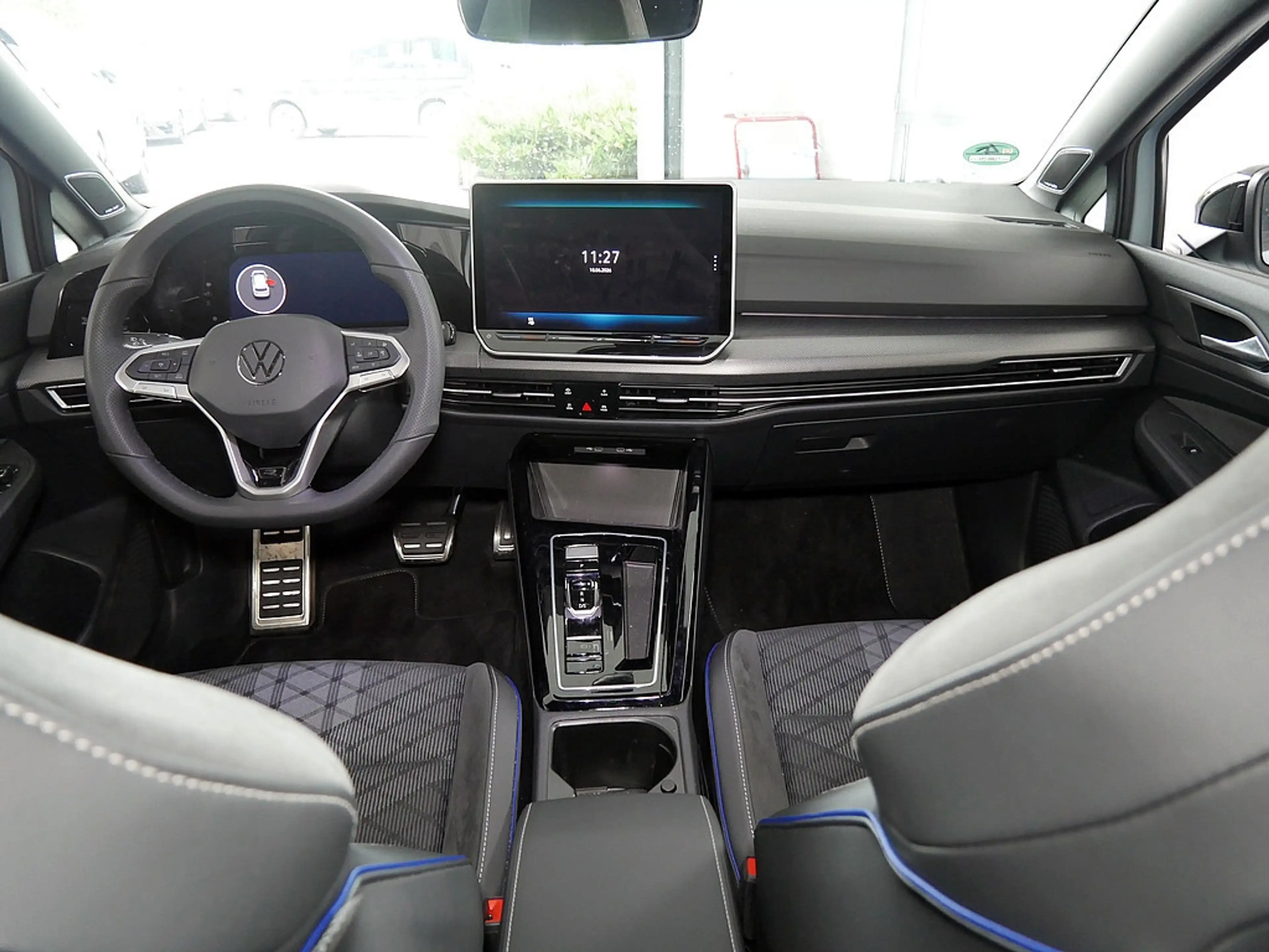 Volkswagen Golf R -Line 2.0 TDI DSG AHK STANDHEIZ NAV MATRIX HEAD 4 — photo 11