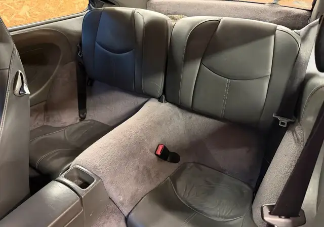 Porsche 911 view 10
