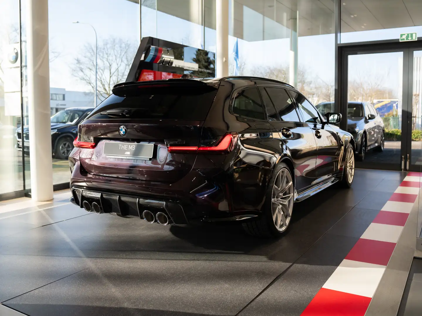 BMW M3 Competition M xDrive Touring Violett - 2