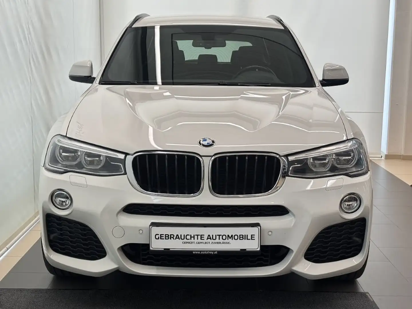 BMW X3 xDrive20d Weiß - 2