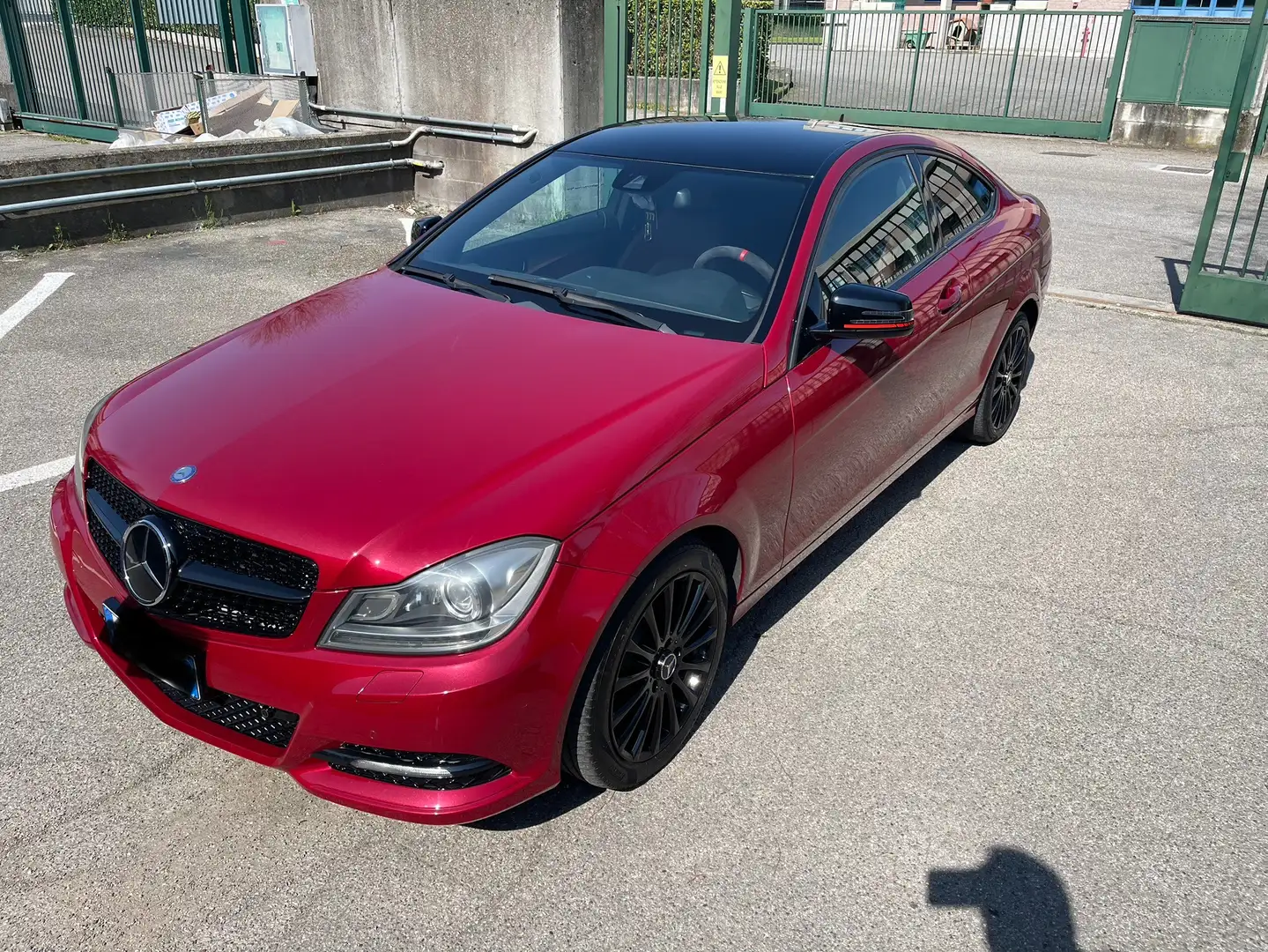 Mercedes-Benz C 220 Coupe cdi (be) Executive Rosso - 2