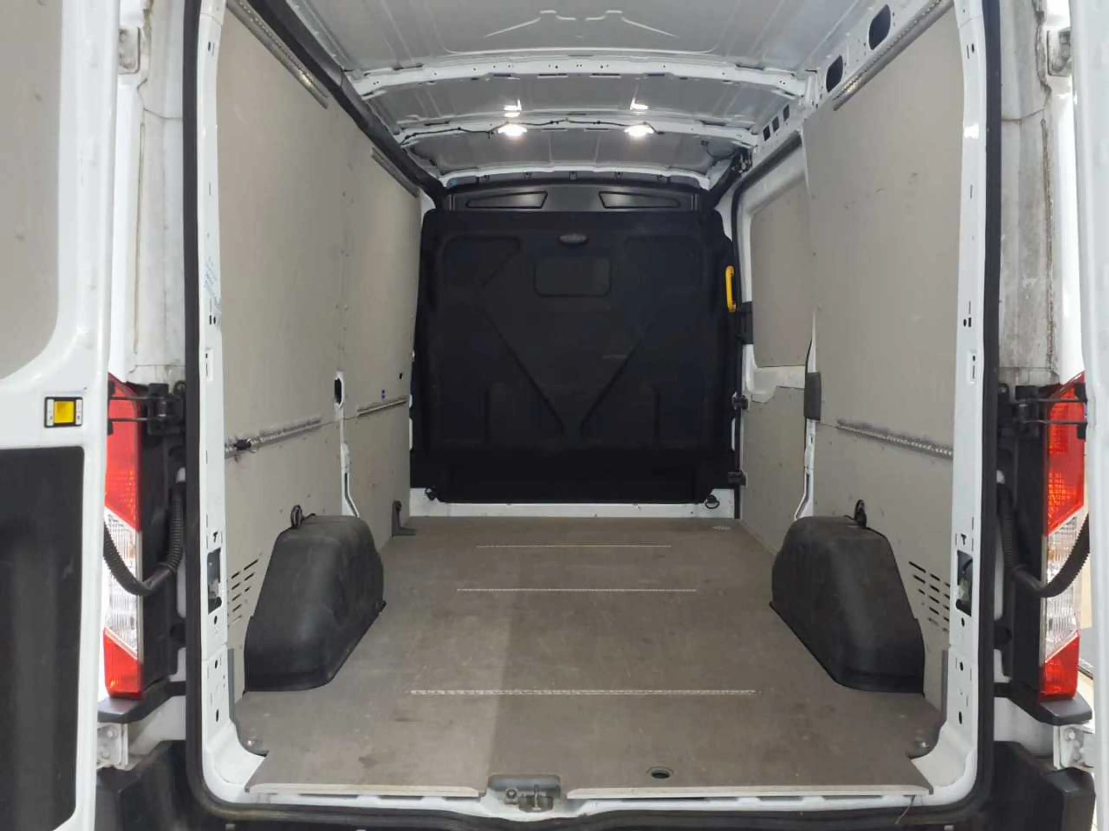 Ford Transit Transit 350 L2H2 Ladungssicherungs-P — photo 15