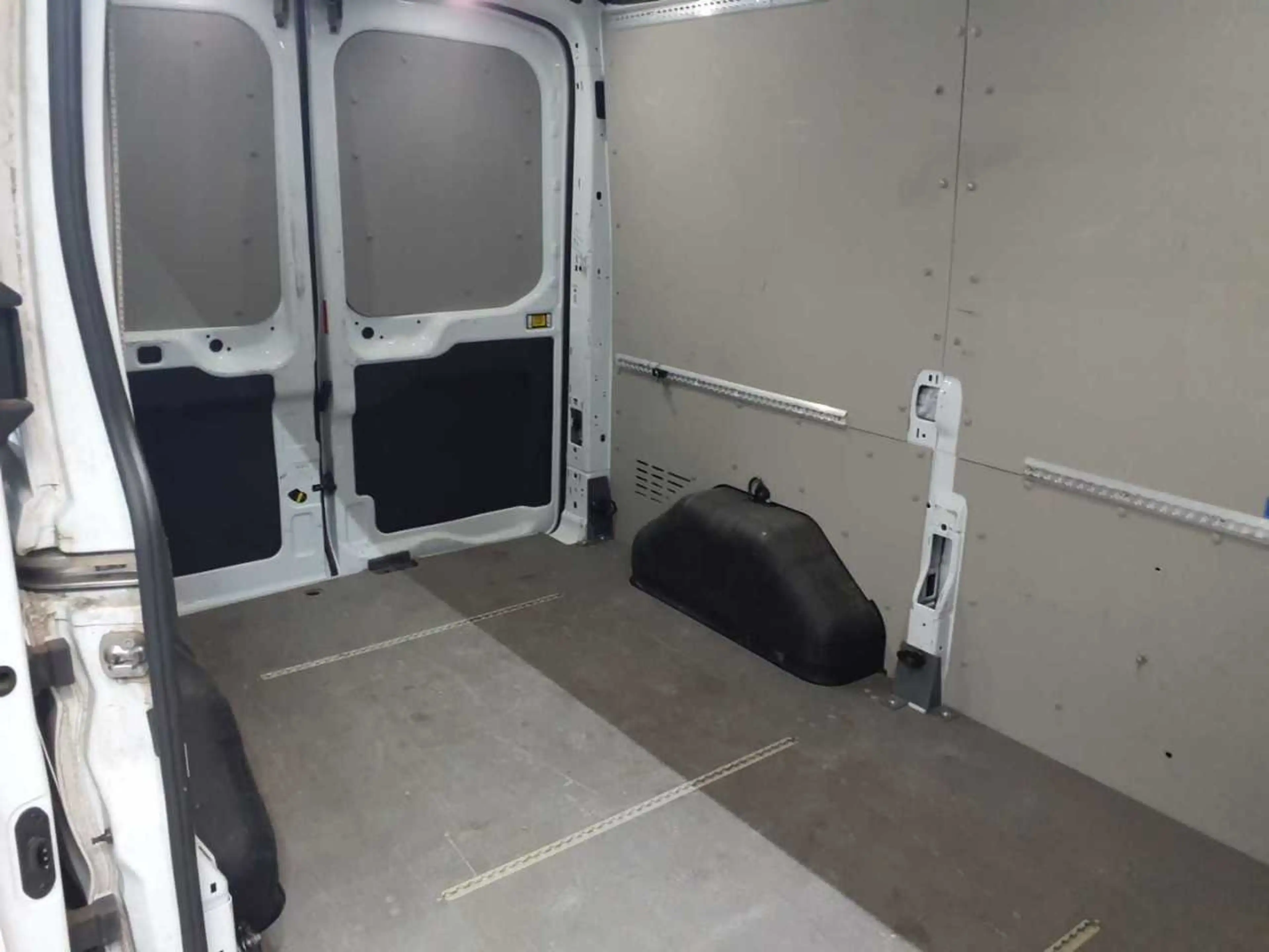 Ford Transit Transit 350 L2H2 Ladungssicherungs-P — photo 14