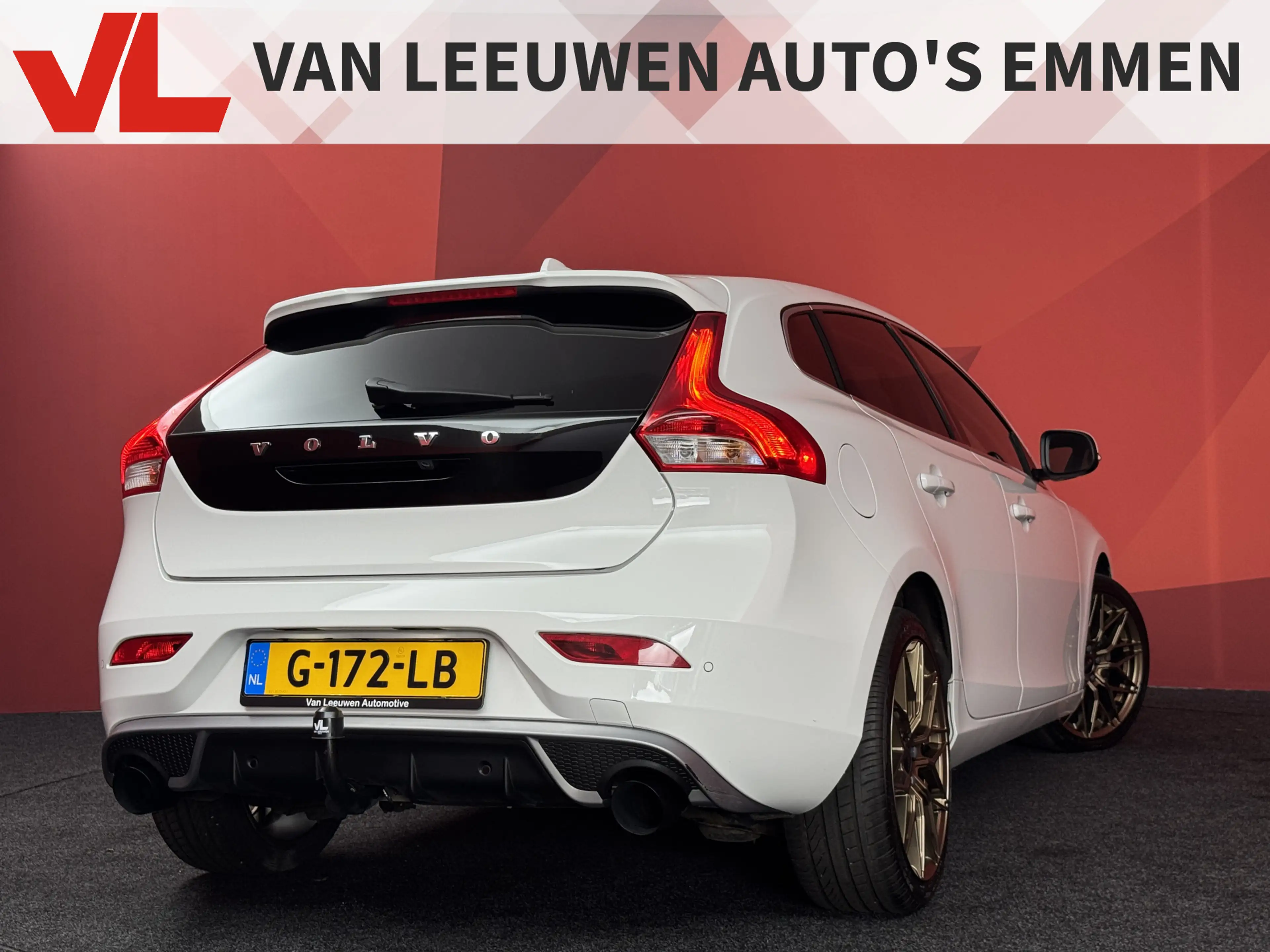 Volvo V40 1.5 T3 Polar+ Sport R-design | Nieuw Binnen! | Car — photo 2