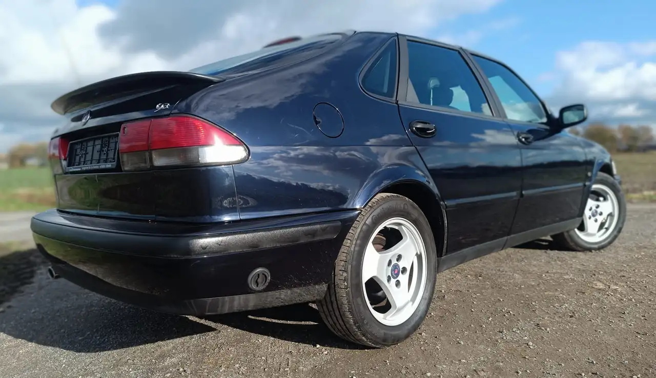 Saab 9-3 2.0i SE, foto 4