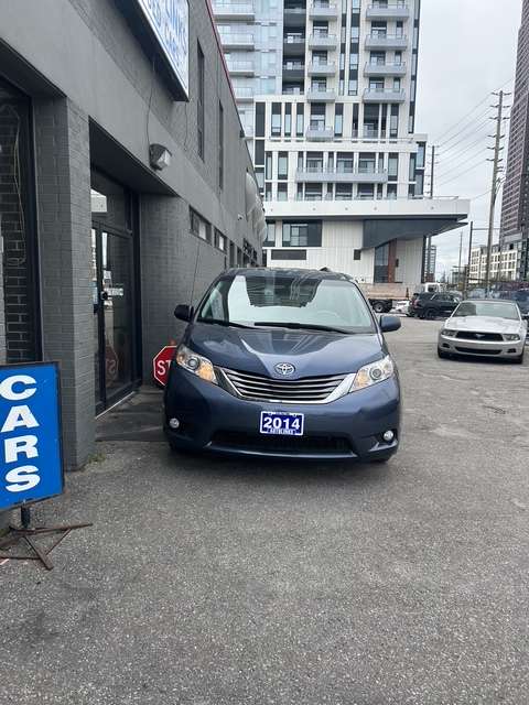 2014 Toyota Sienna